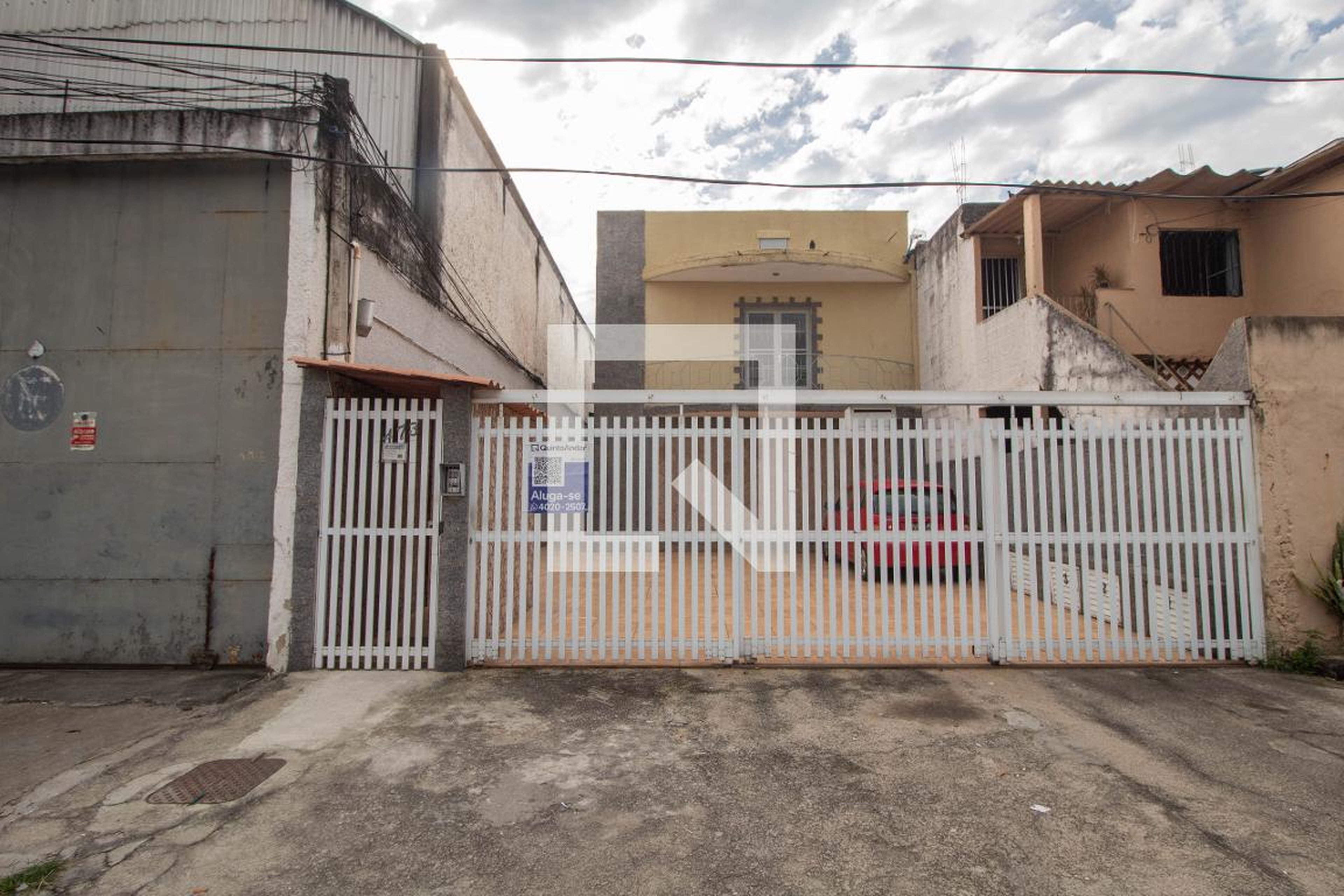 Fachada Condomínio em Rua João Henrique, 473