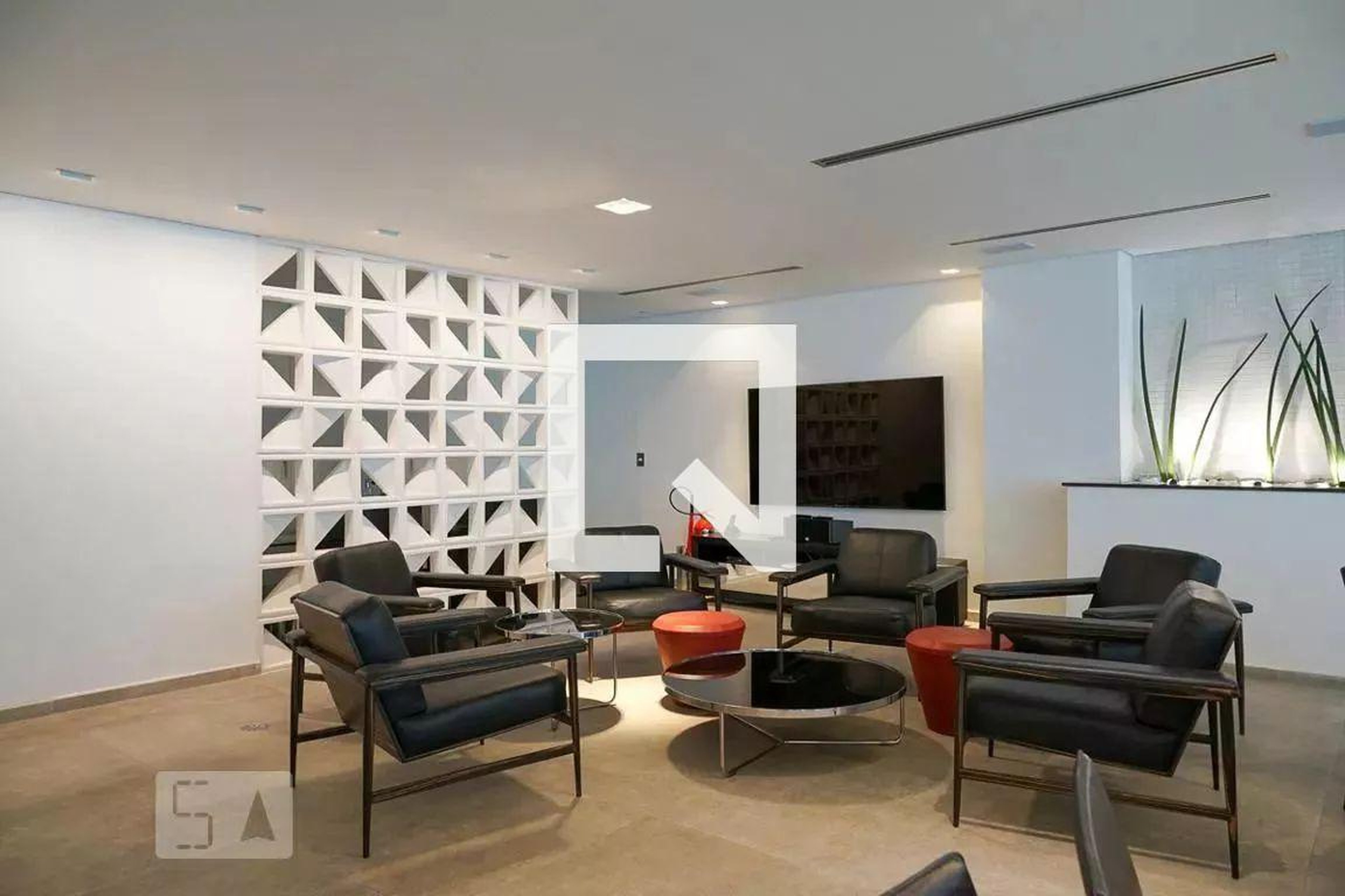 Hall - Crystal House