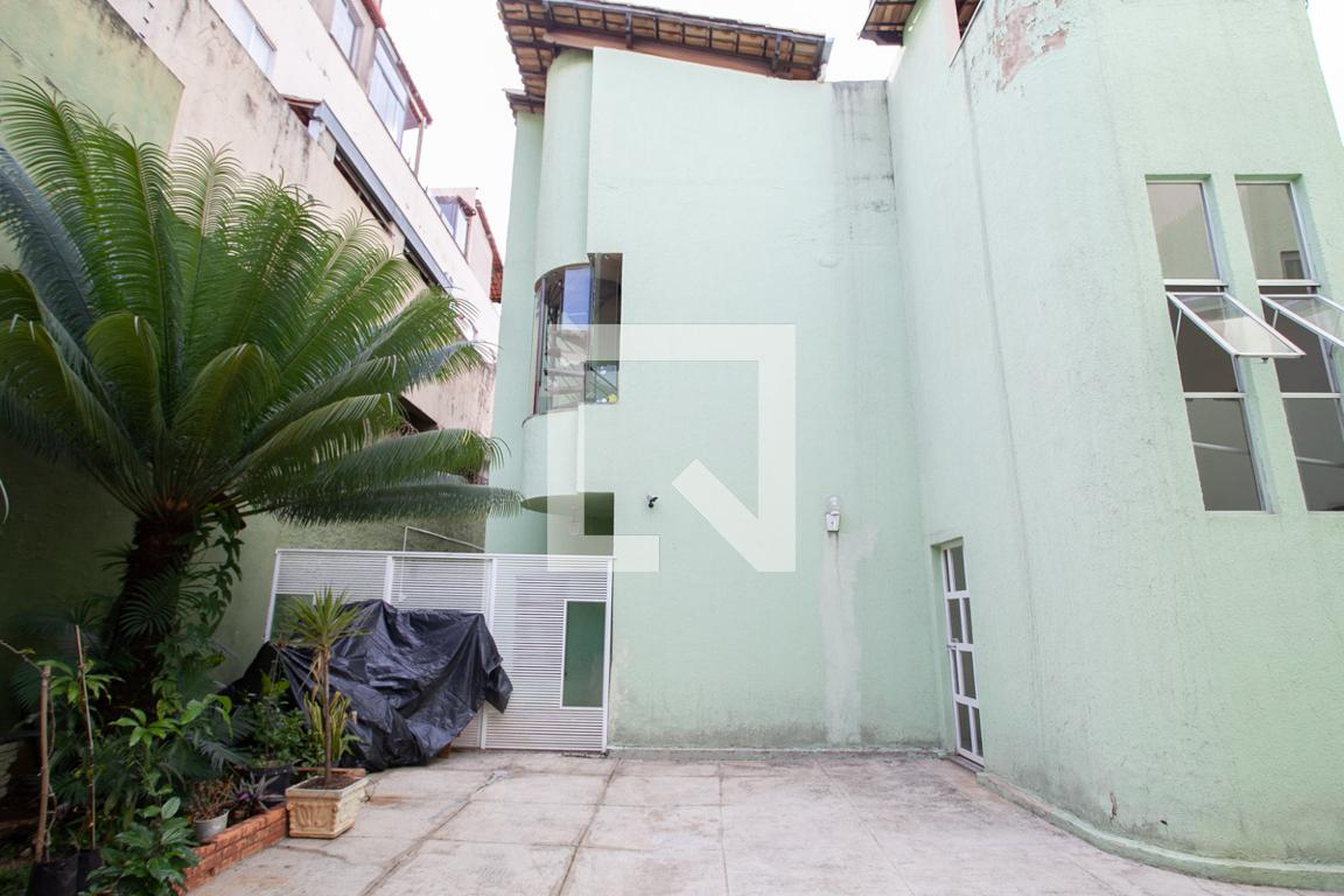 Fachada do Prédio Condomínio em Rua Augusto Clementino, 645