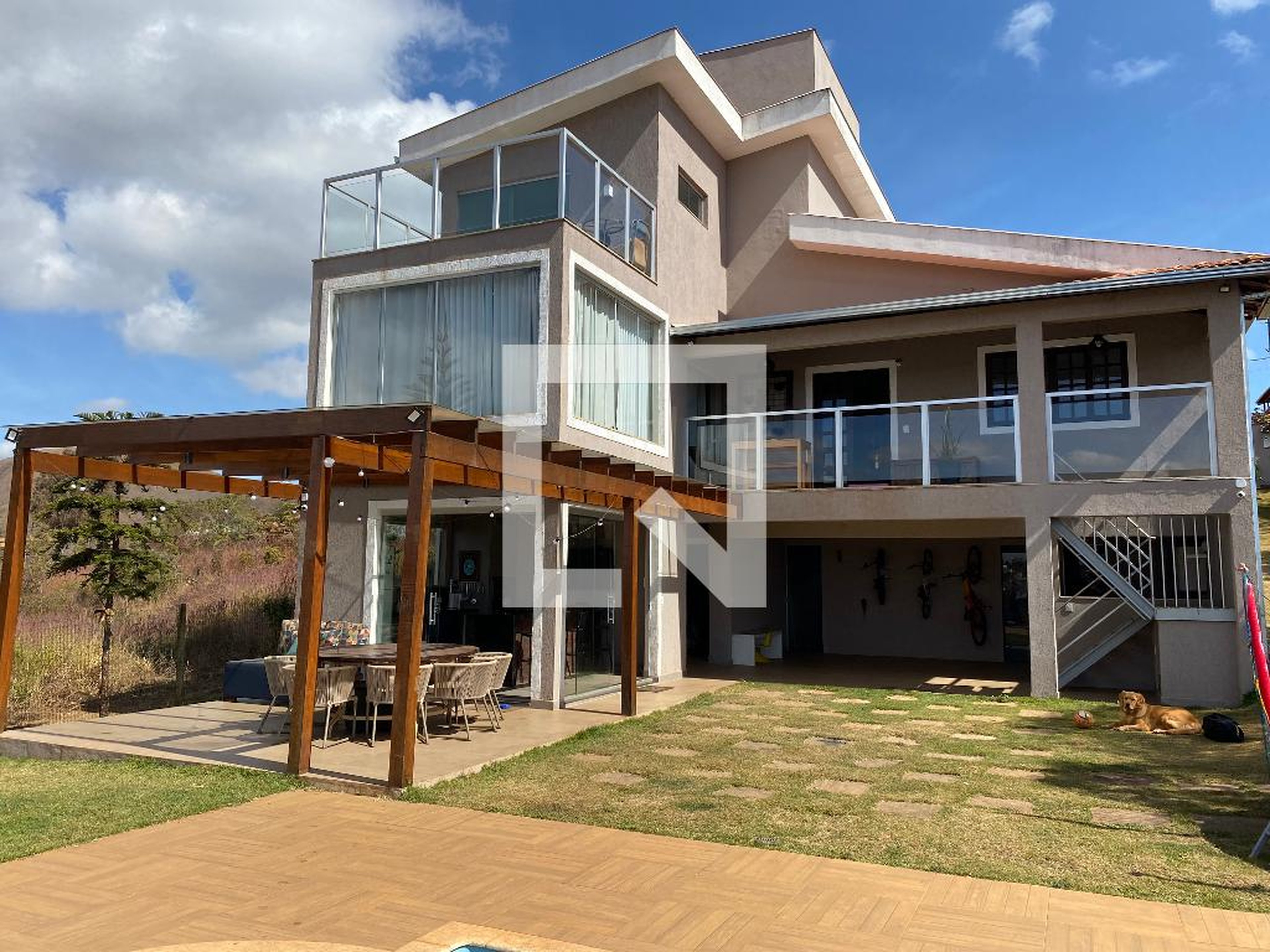 Fachada Condomínio em Nova Lima - Mg, 34000-000, Brasil, 36