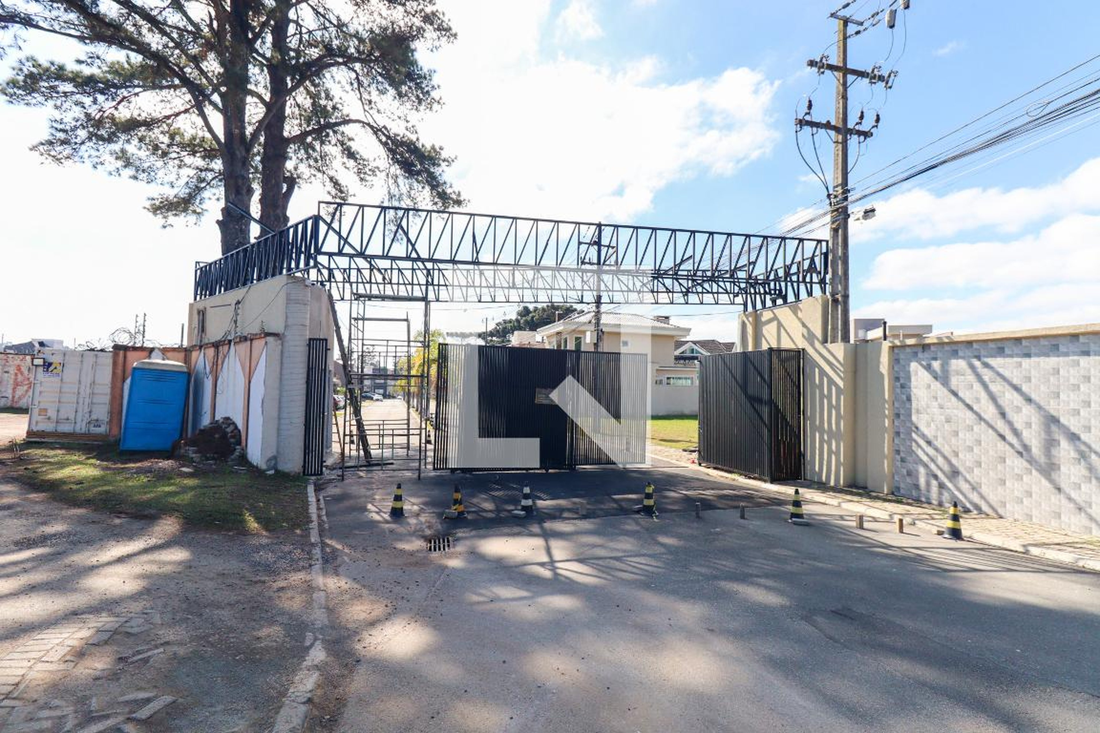 Fachada do Condominio Condomínio em Rua Nicola Pellanda, 3331