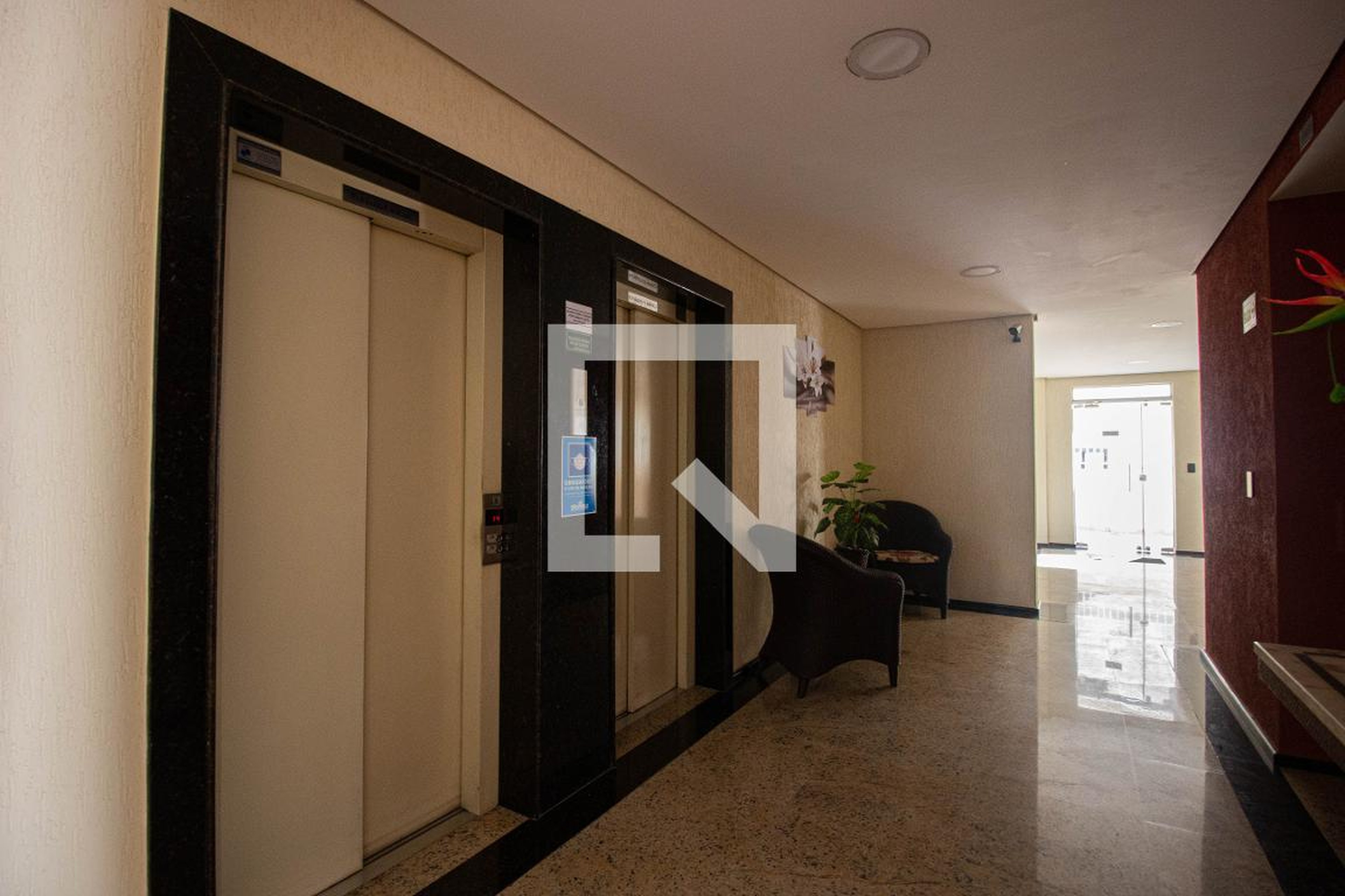 Hall de Entrada - Residencial America