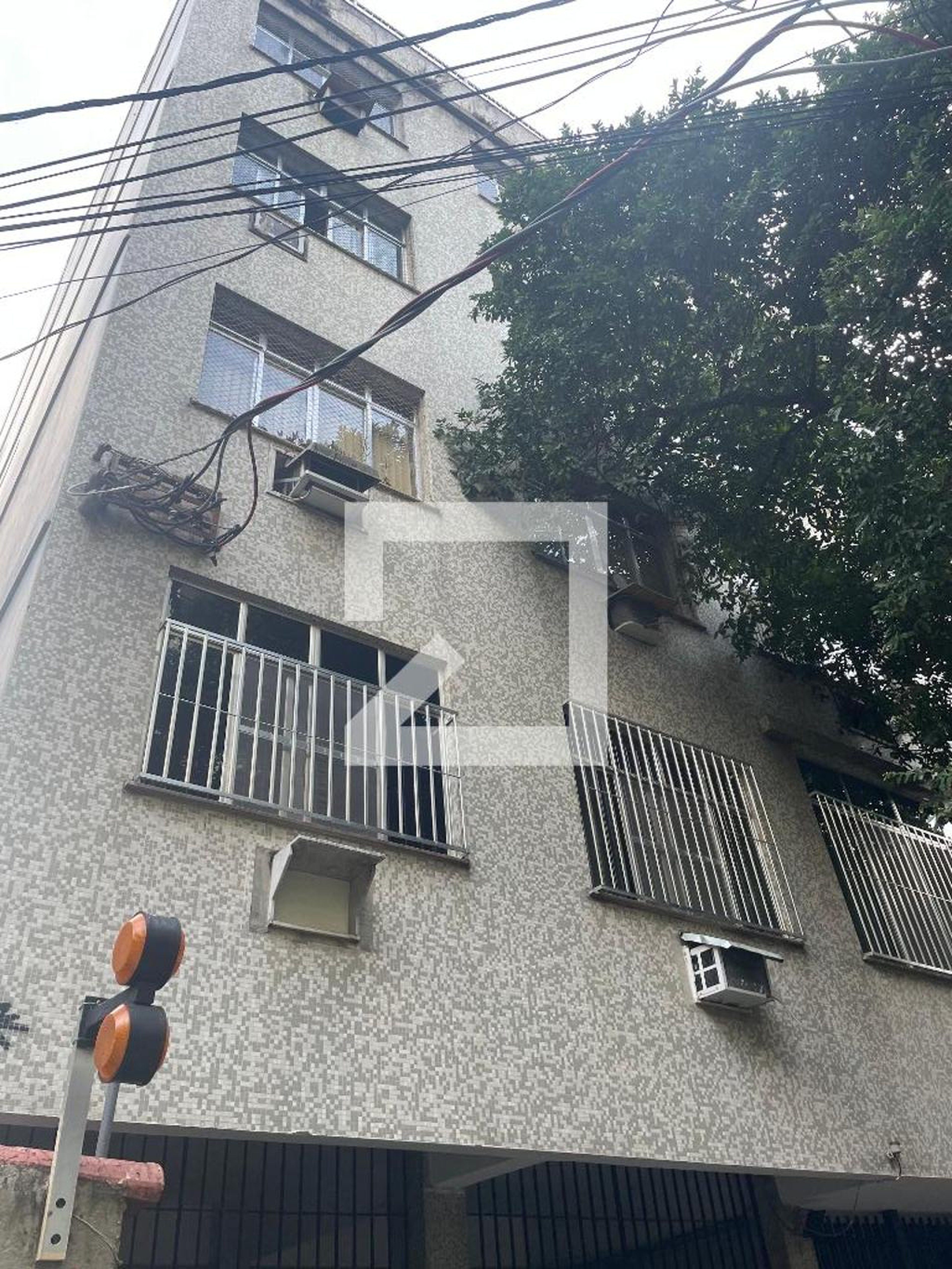 Fachada Edifício Arco-Iris