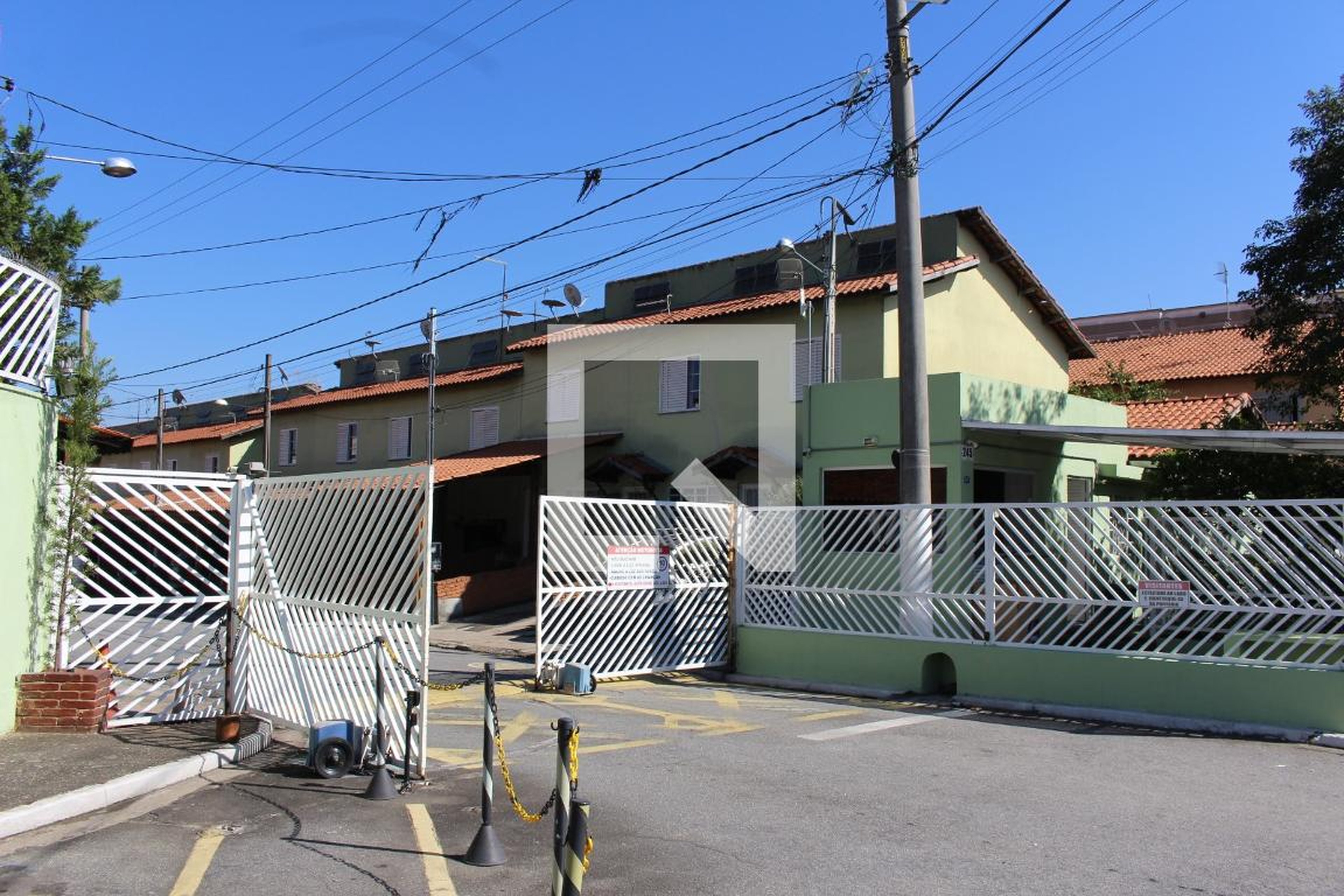 Fachada do condomínio Edifício Residencial Cândido Portinari  (Lagoa)