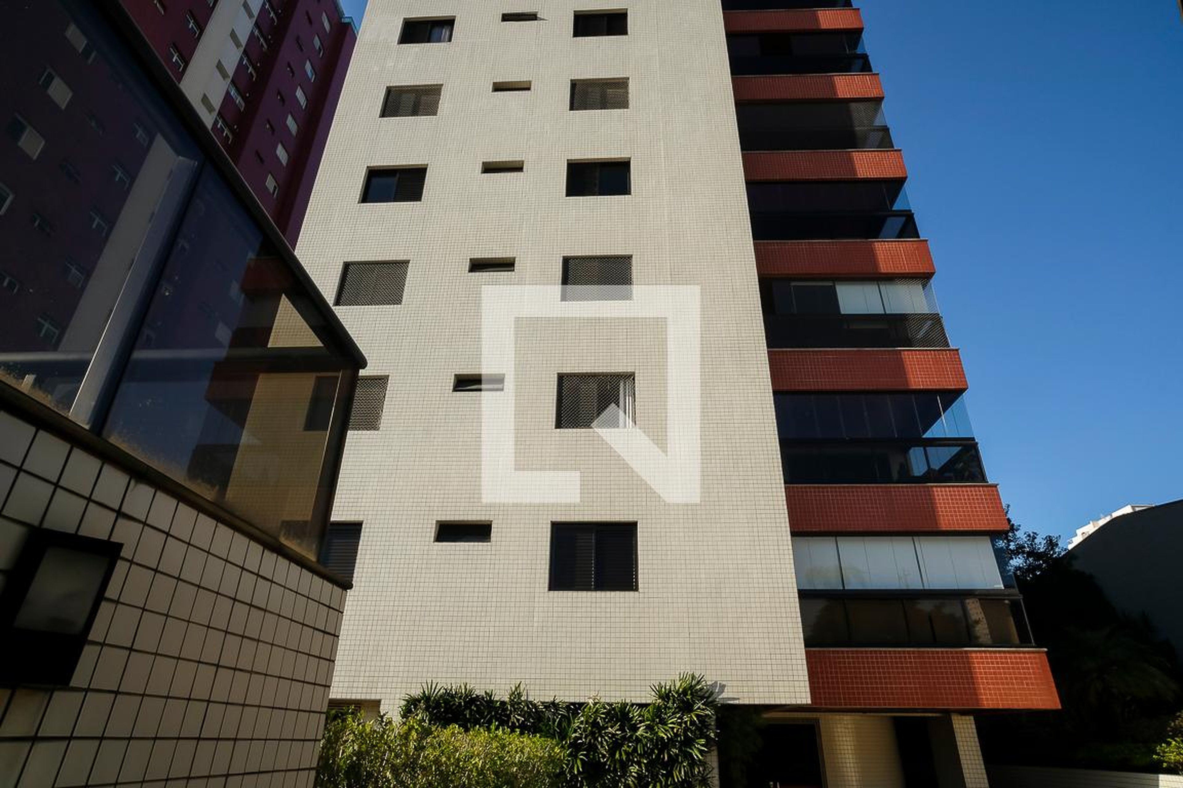 Fachada do Prédio Condomínio Las Palmas