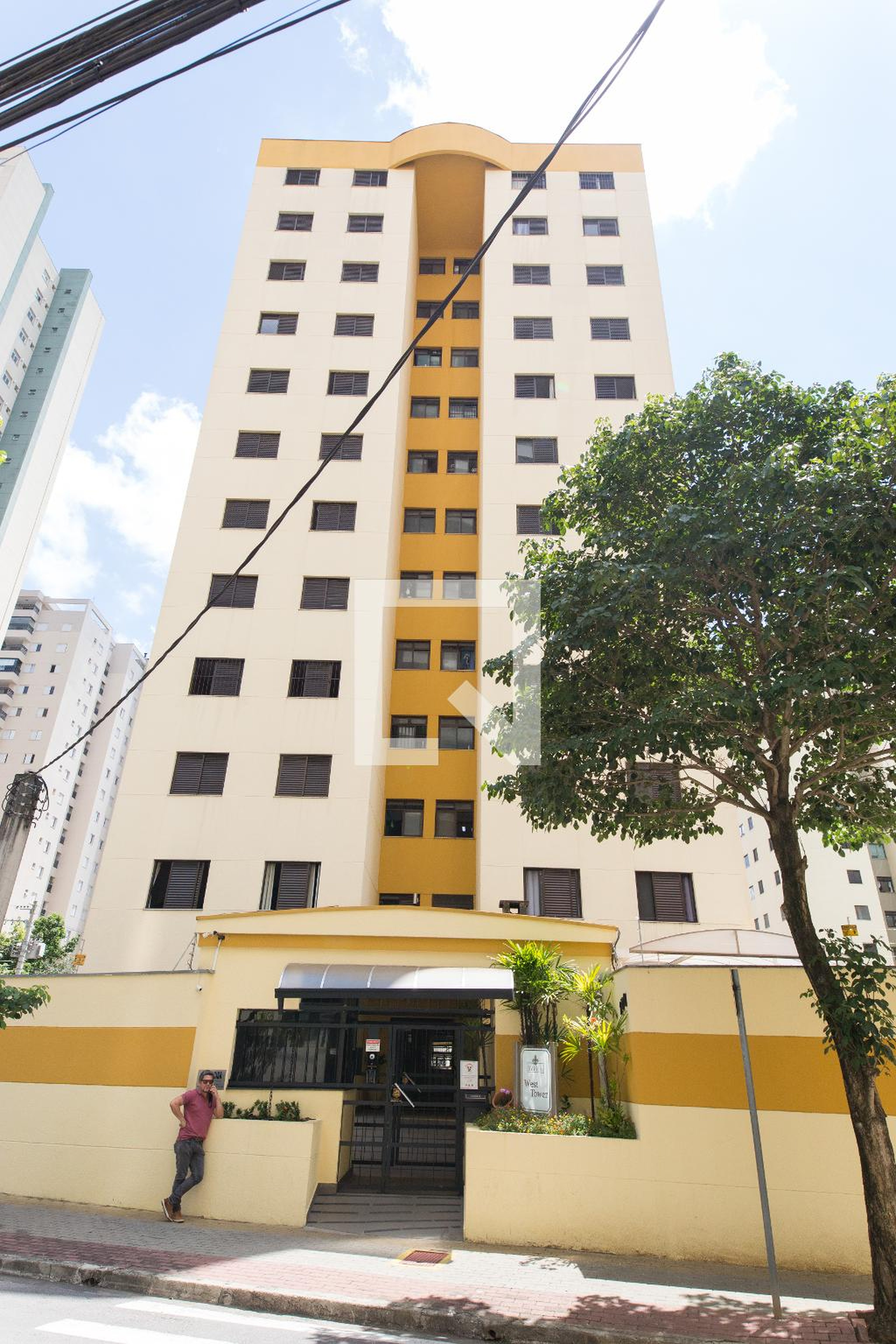 Fachada Condomínio West Tower