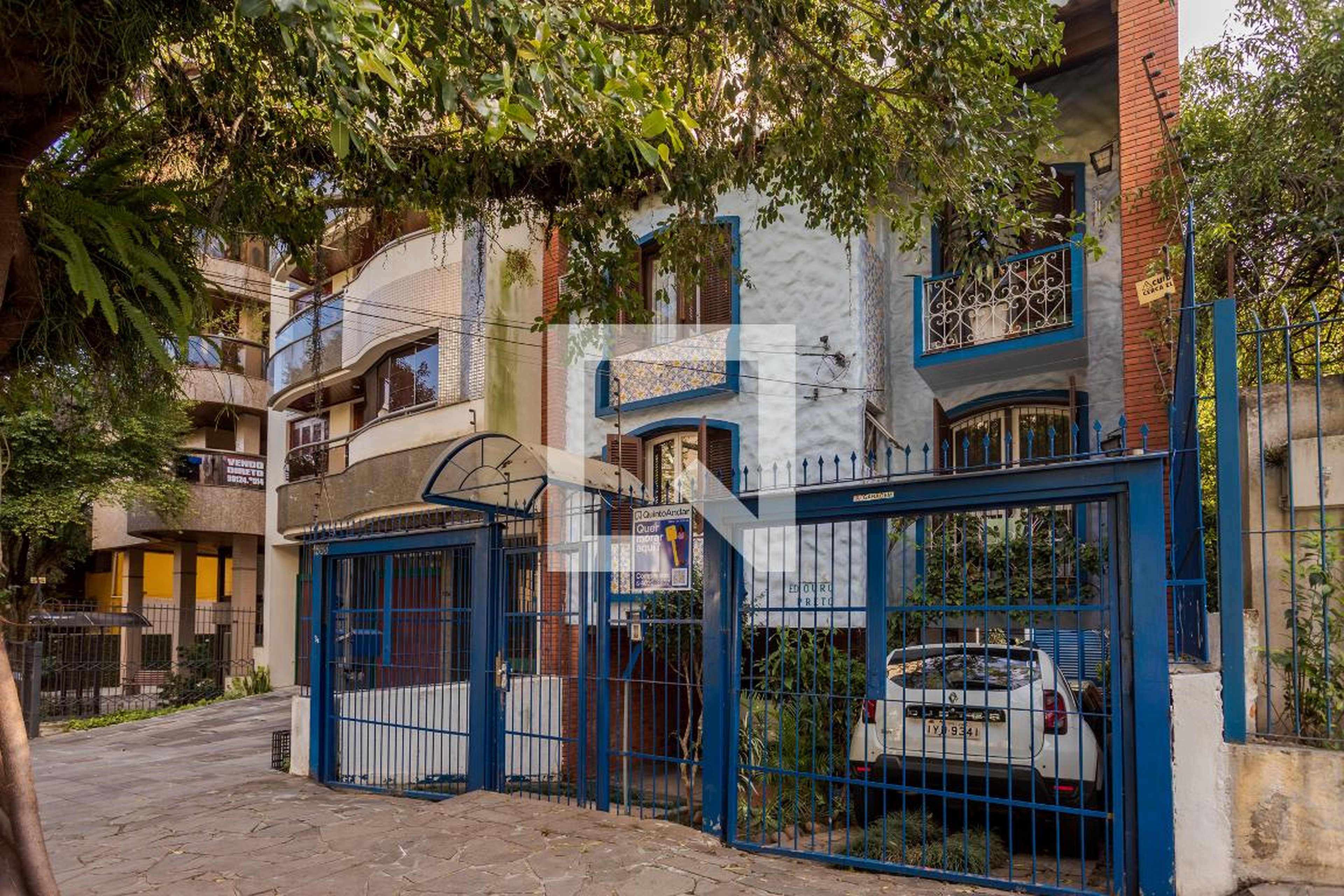 Fachada Edifício Ouro Preto