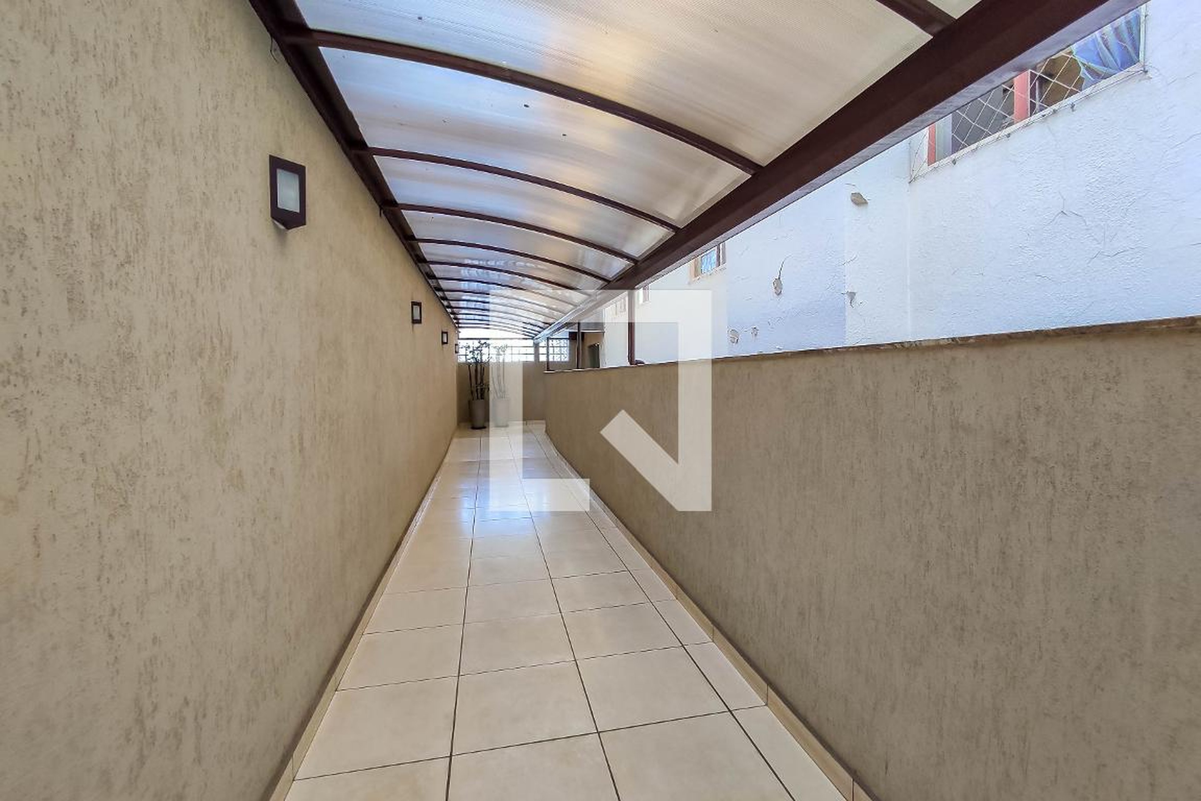 Entrada Edifício Samea Khezan