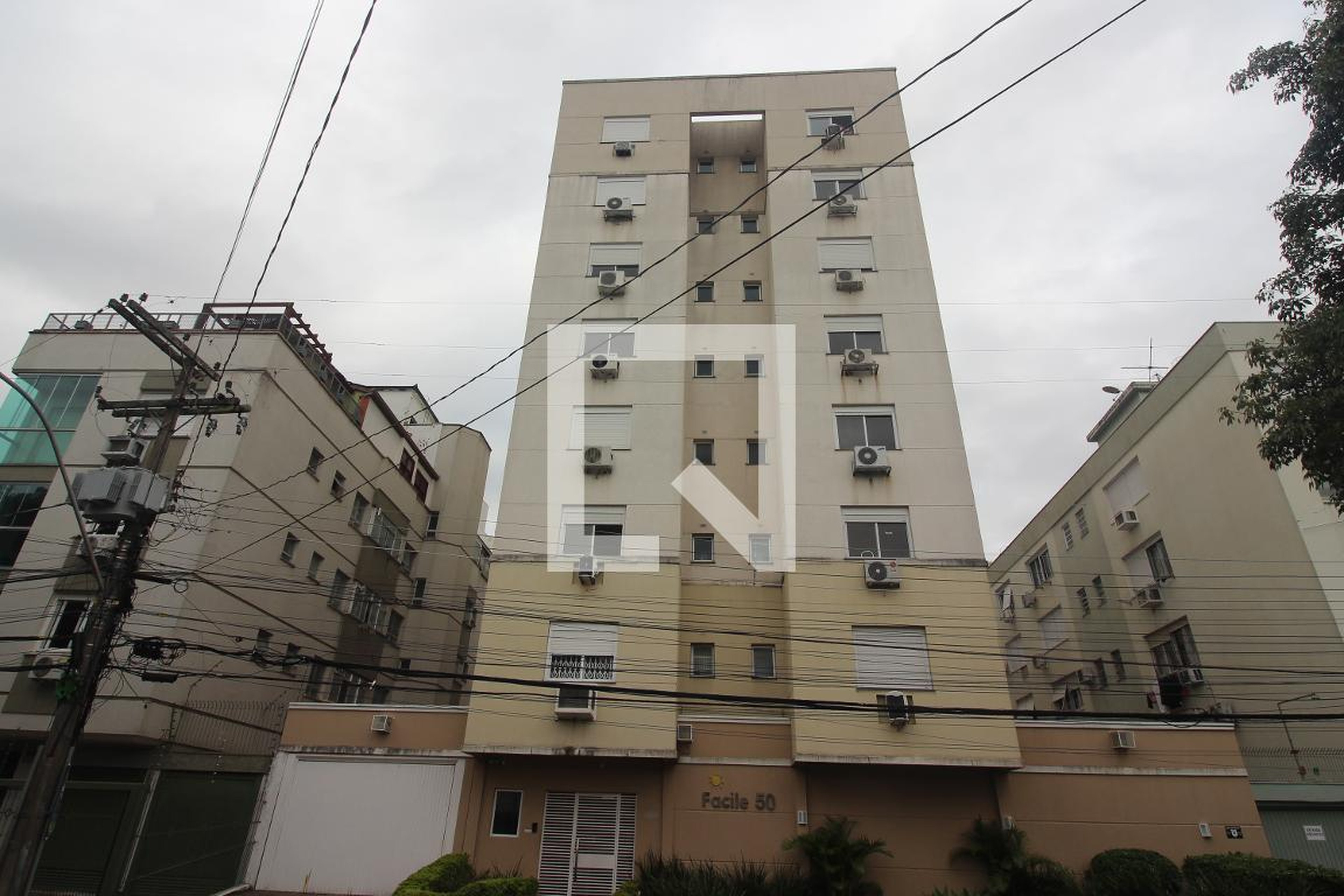 Fachada do Condomínio Condomínio Facile