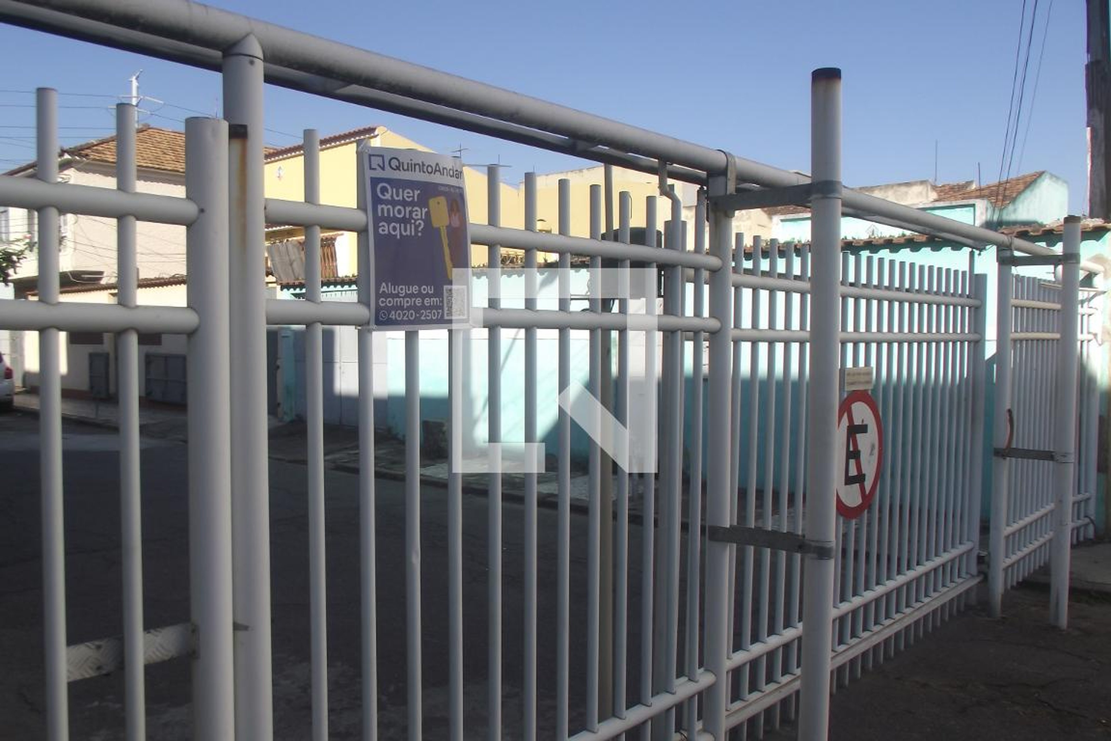 Fachada Condomínio em Rua Guarajuba, 47