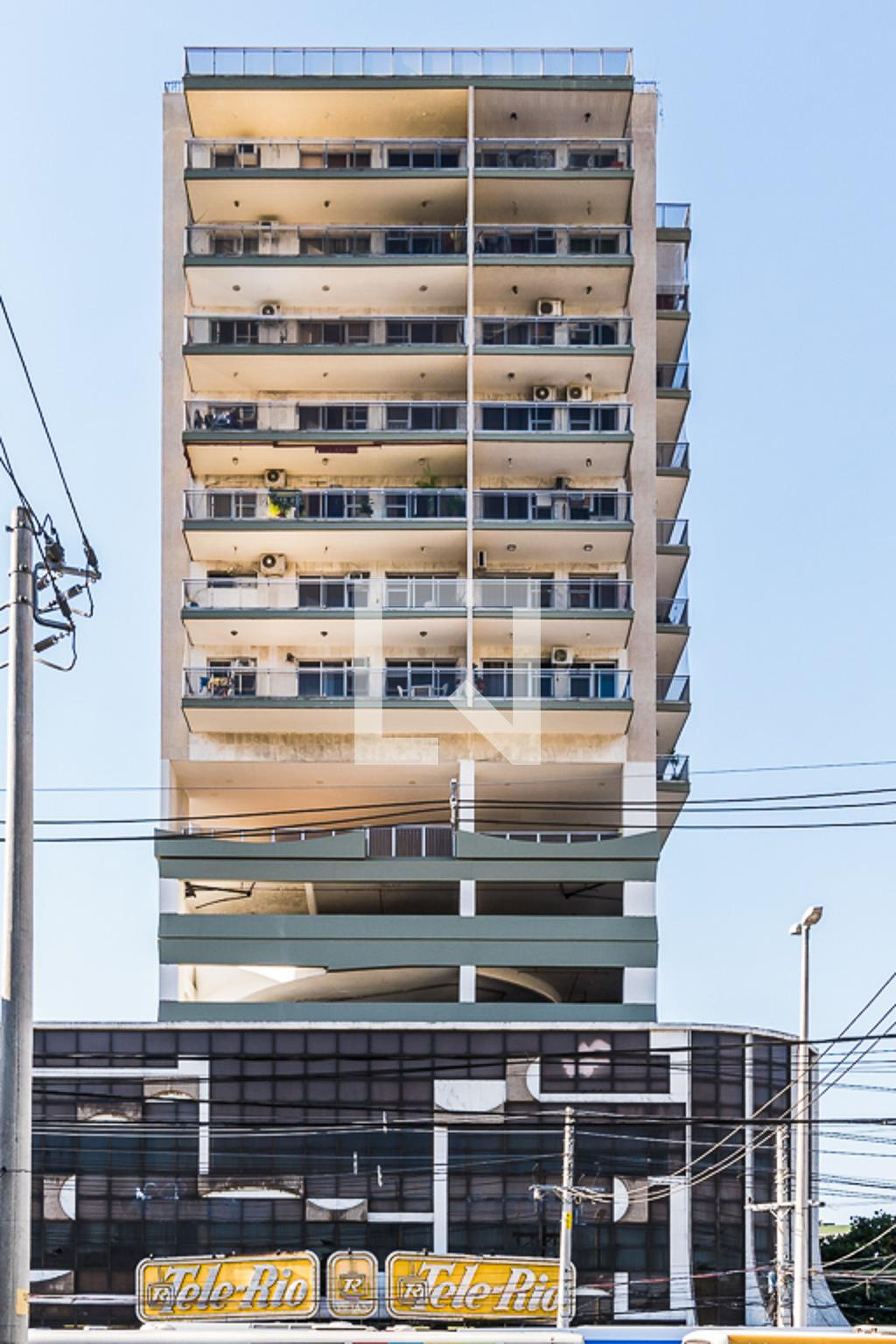 Fachada do Condomínio Edifício Solar São Francisco Xavier