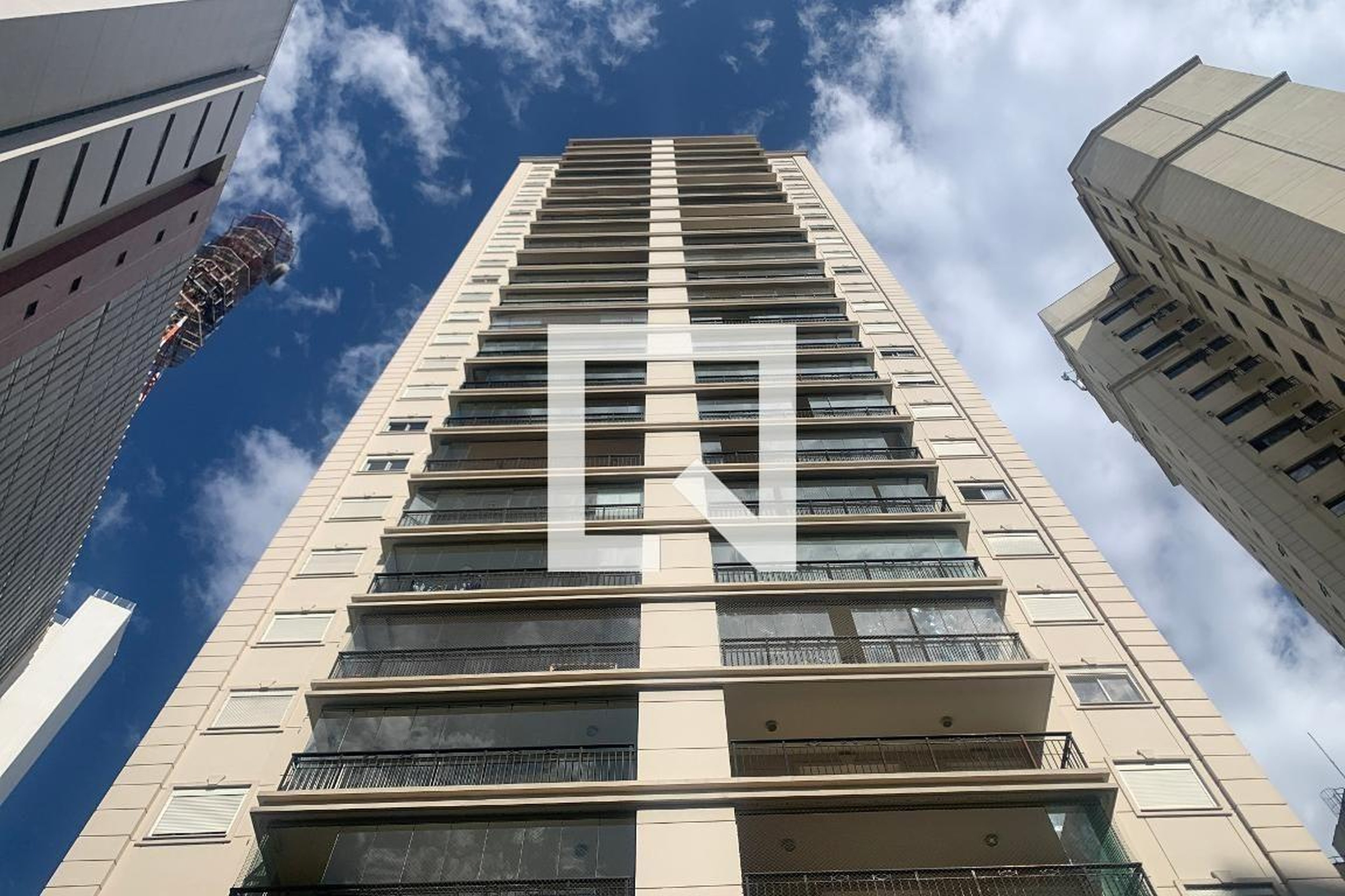 Fachada do Prédio Condomínio The Hampton