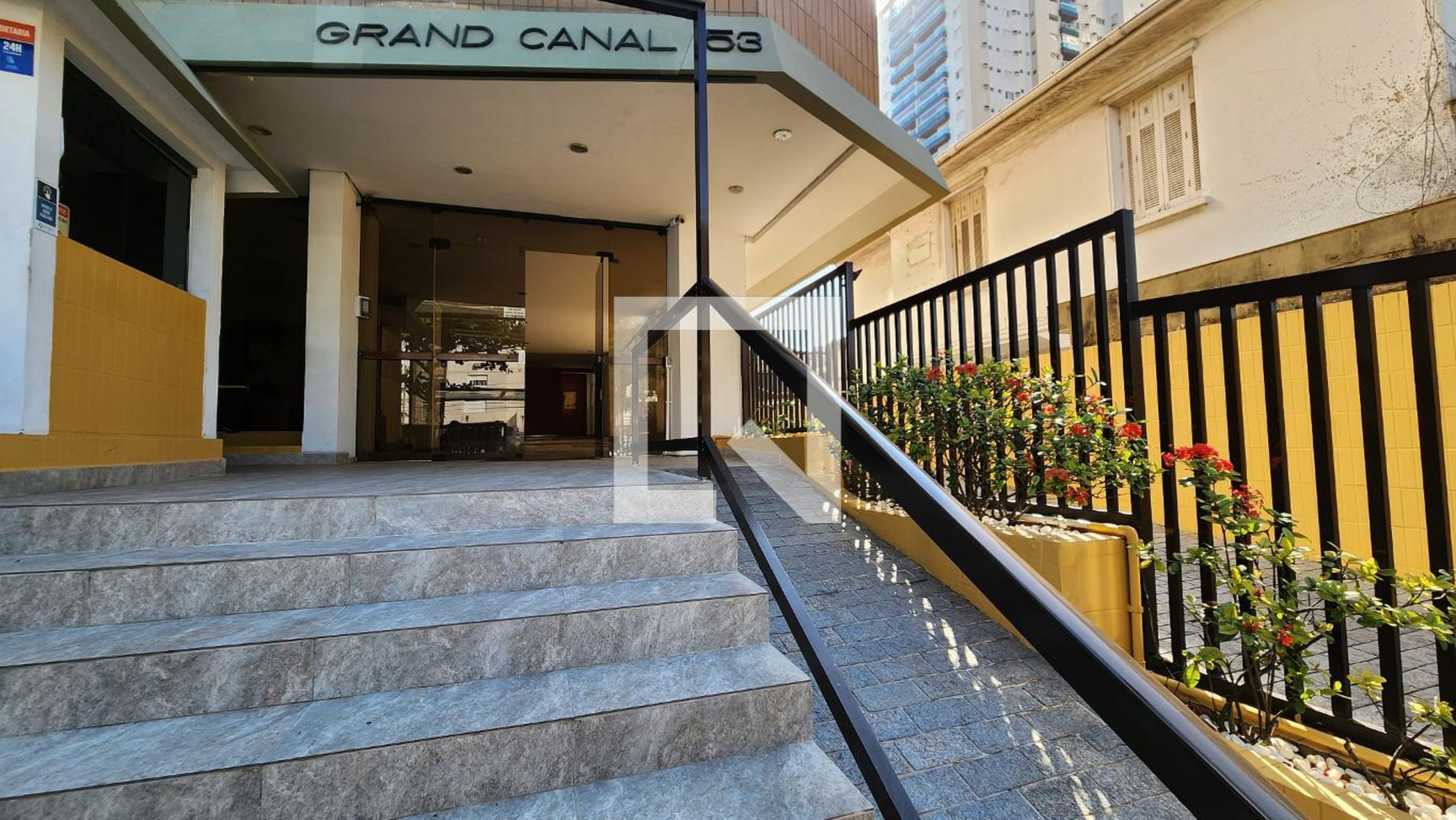 entrada do prédio - Edifício Gran Canal Residenci