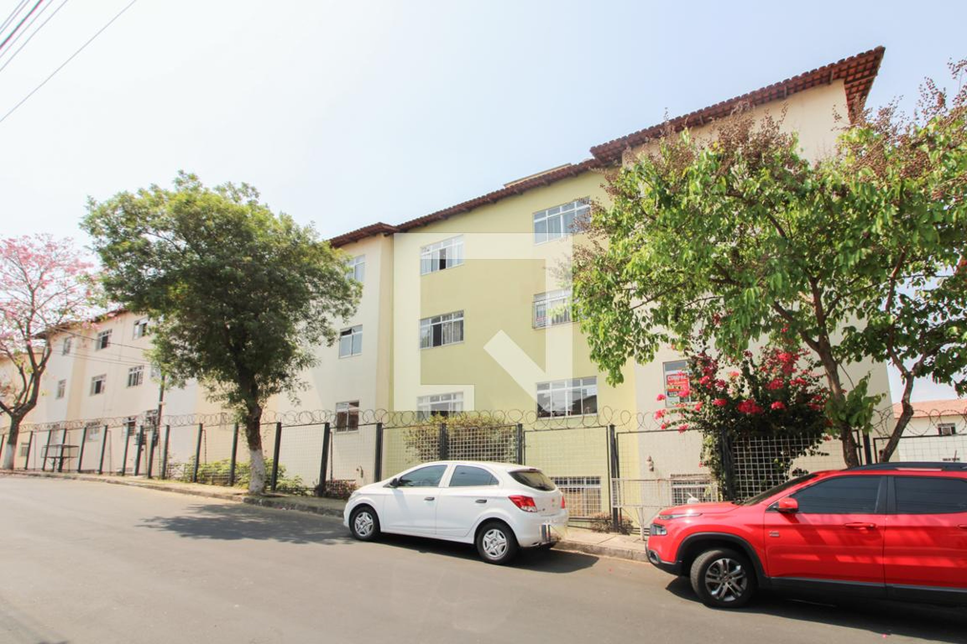 Fachada Condomínio em Rua Abdenago Lisboa, 20