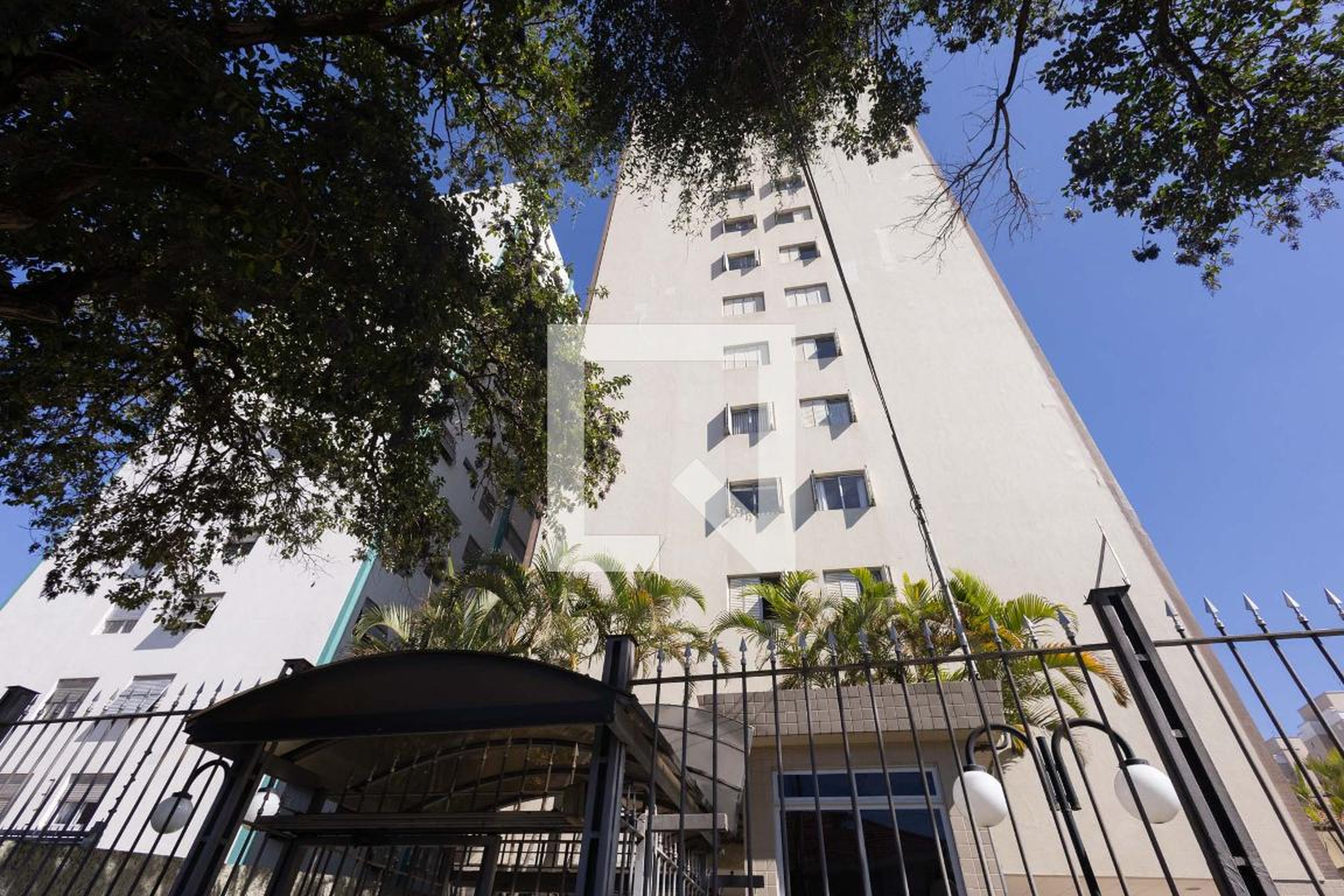 Fachada Condomínio em Rua Antônio Macedo, 356