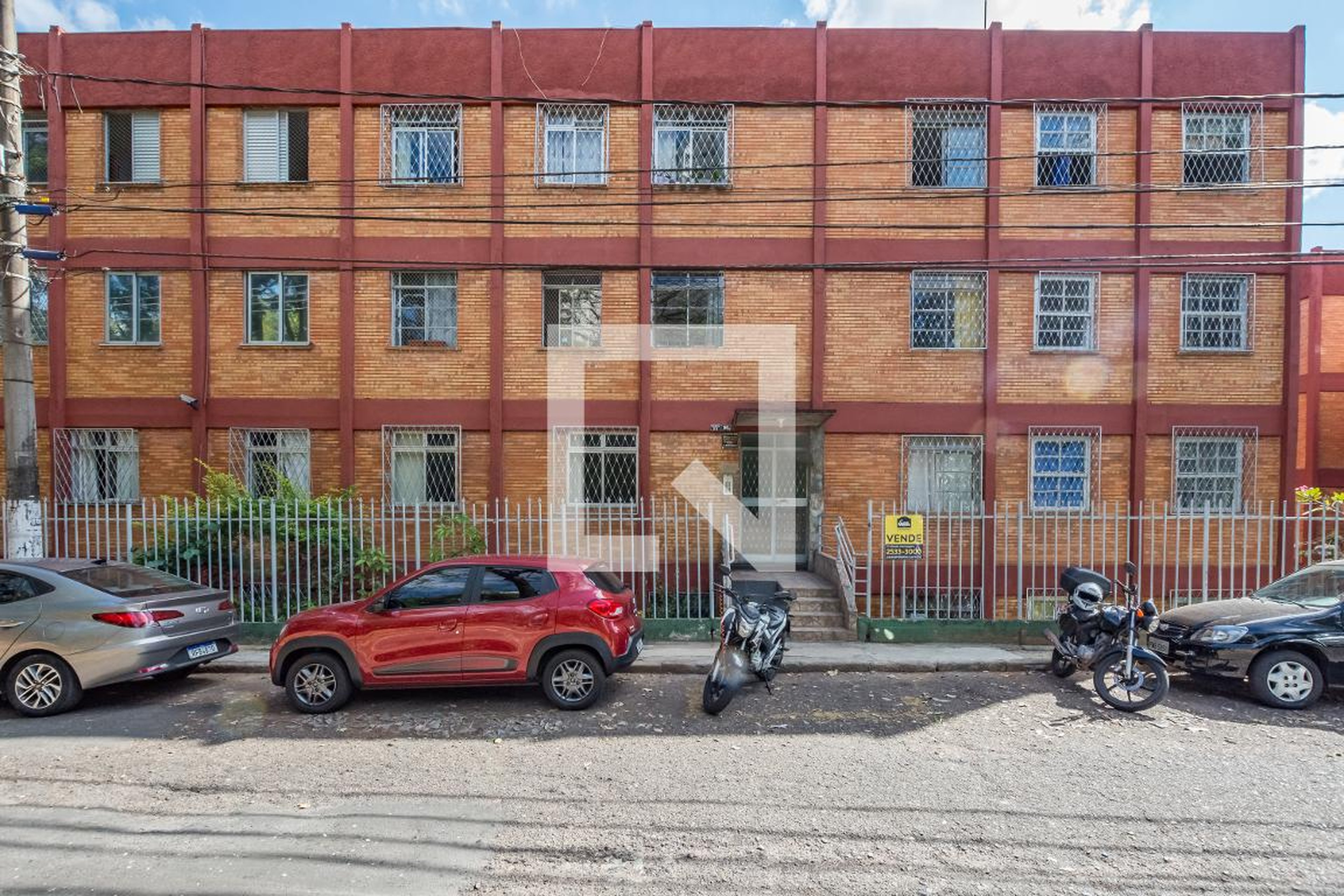 Fachada Condomínio em Rua Perimetral, 96