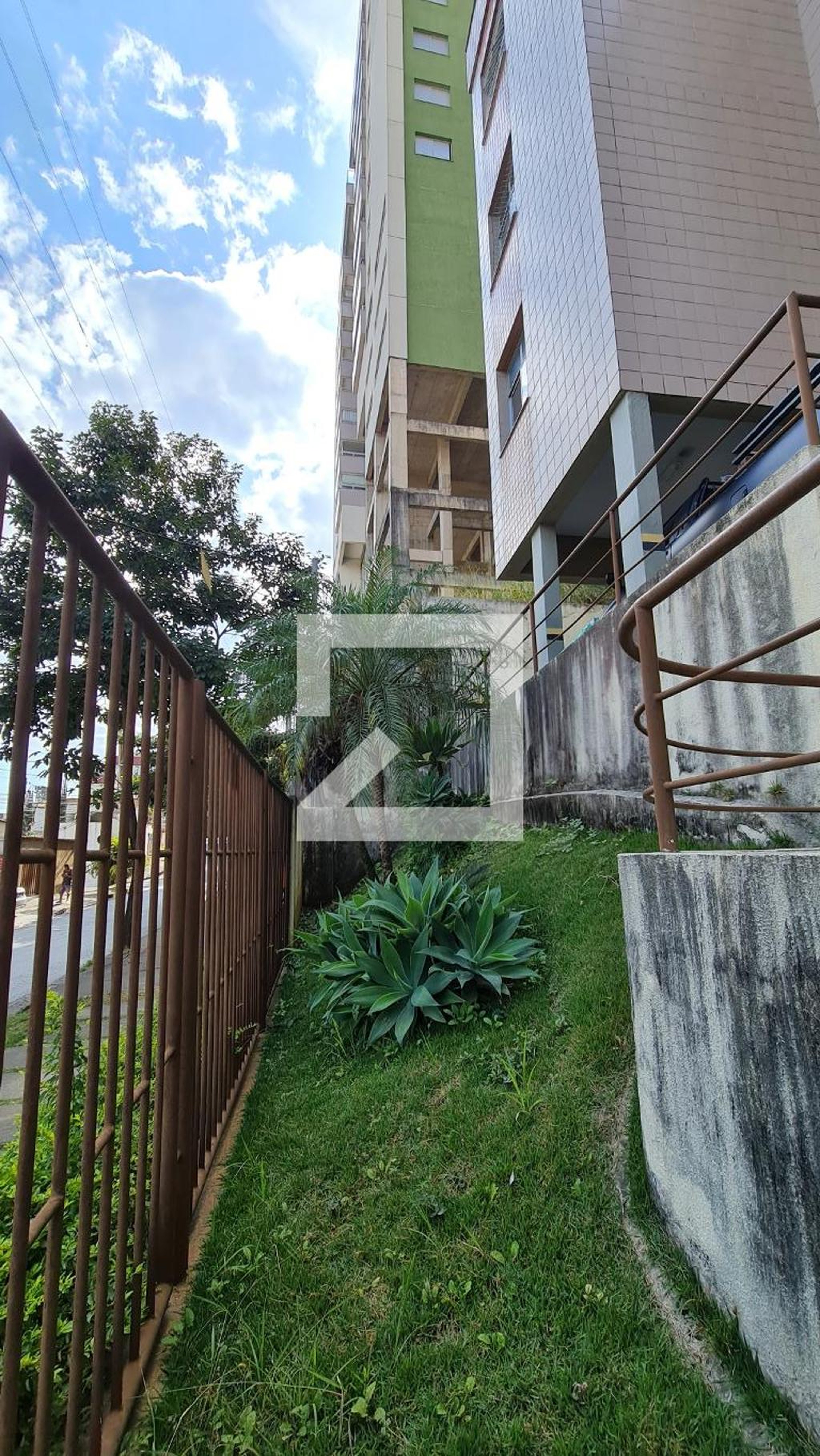 Entrada do prédio - Edifício Agave