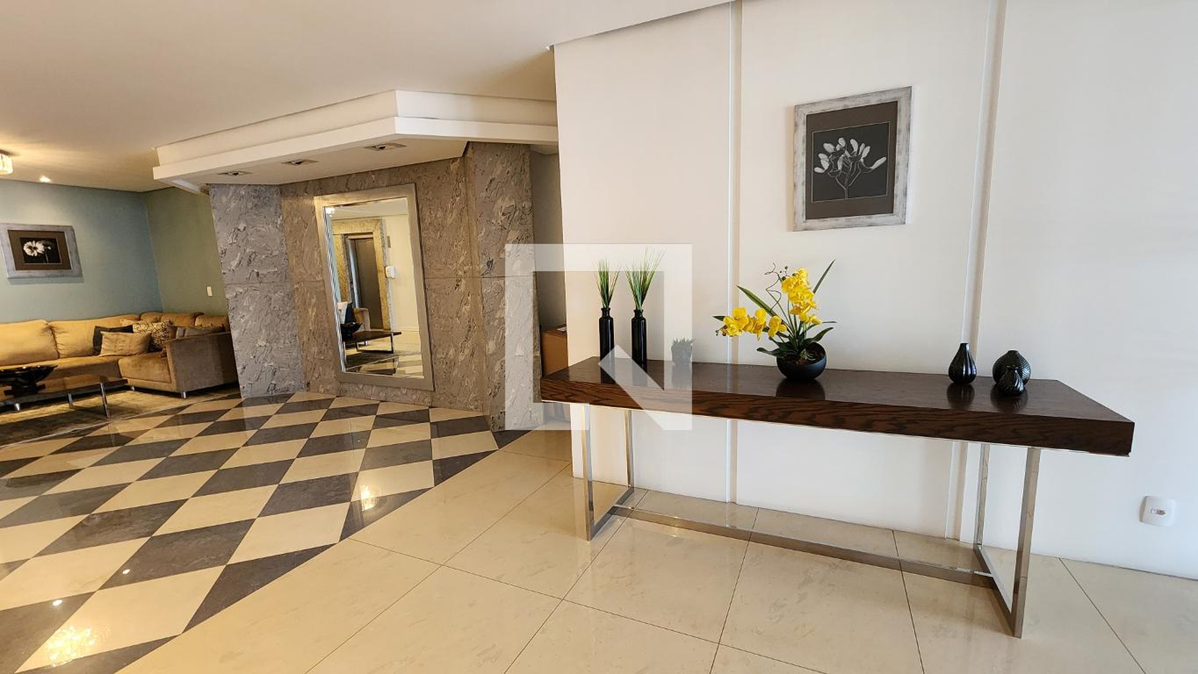 Hall de Entrada - Orlando Odilio Koerich