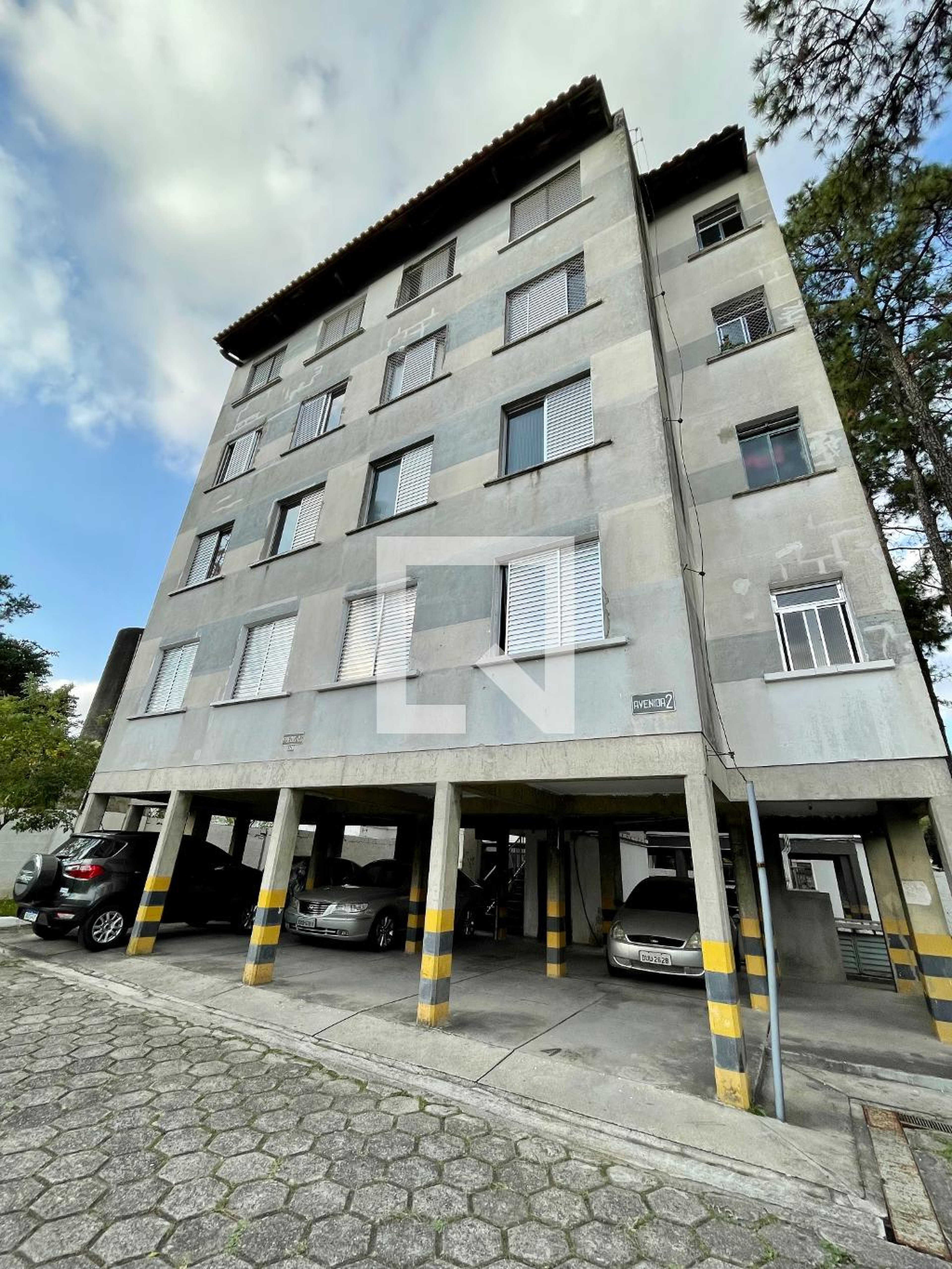 Fachada Condomínio em Rua Francisco Foot, 176