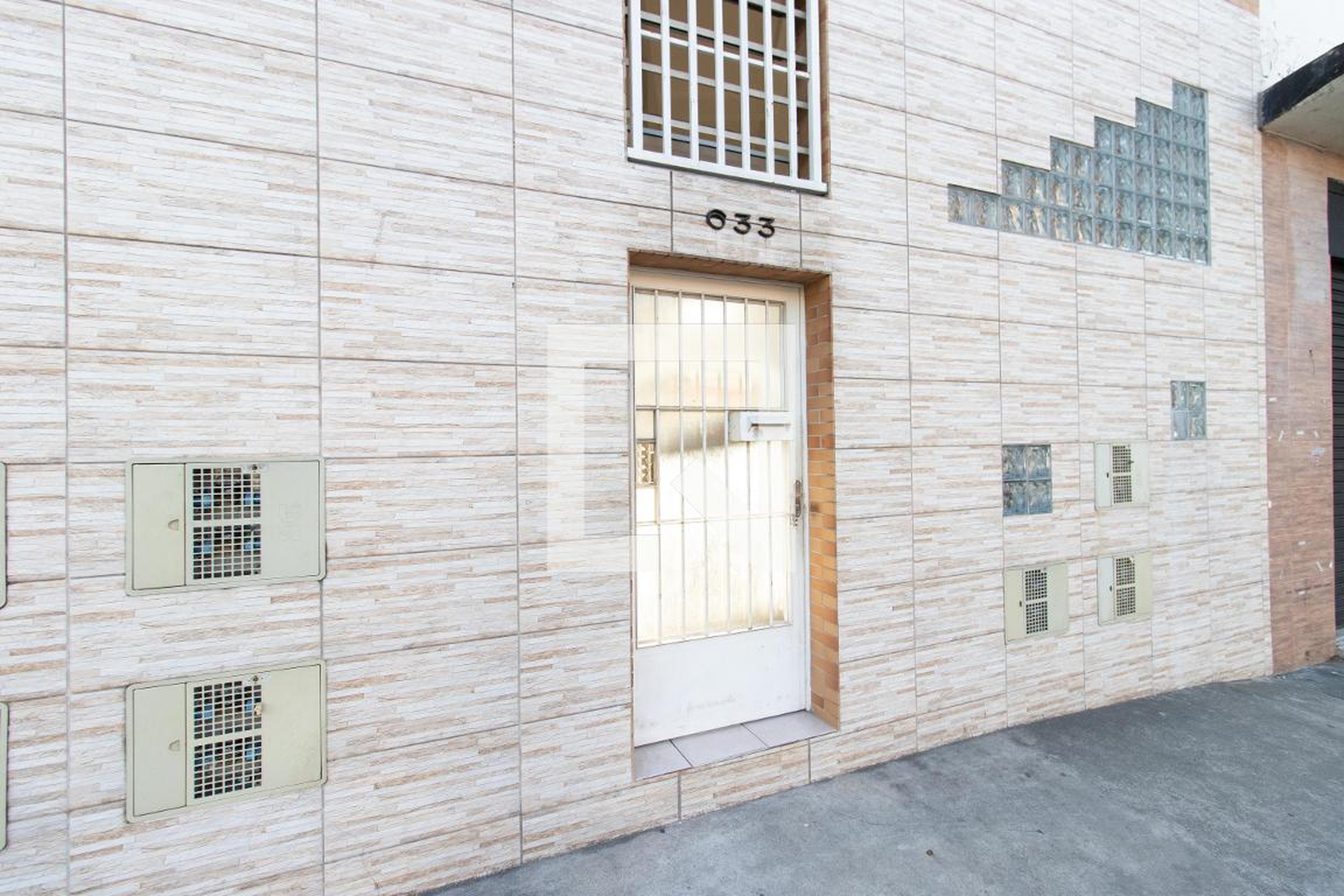 Fachada Condomínio em Avenida Júlio Buono, 633