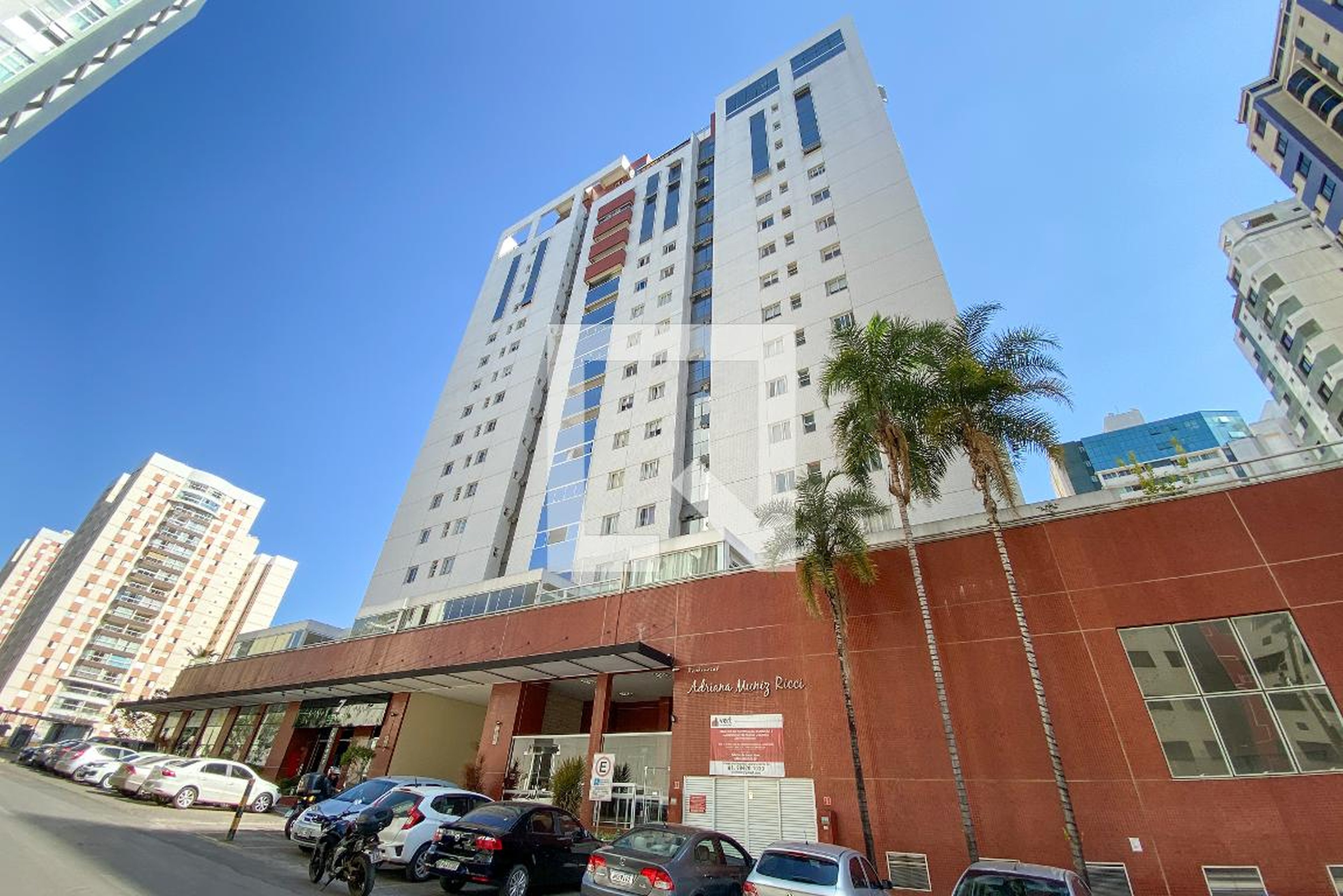 Fachada Condomínio em Rua 12 Norte, 3