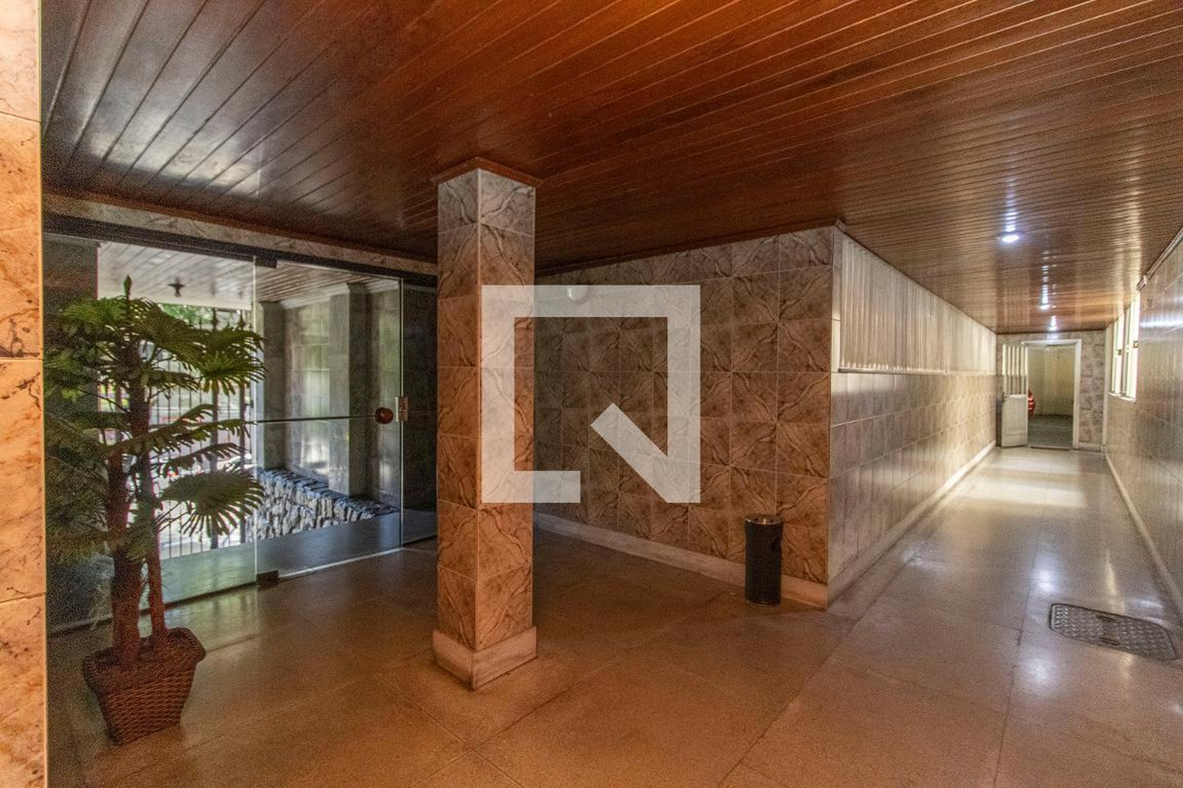 Hall de entrada - Edifício J.C. Montenegro