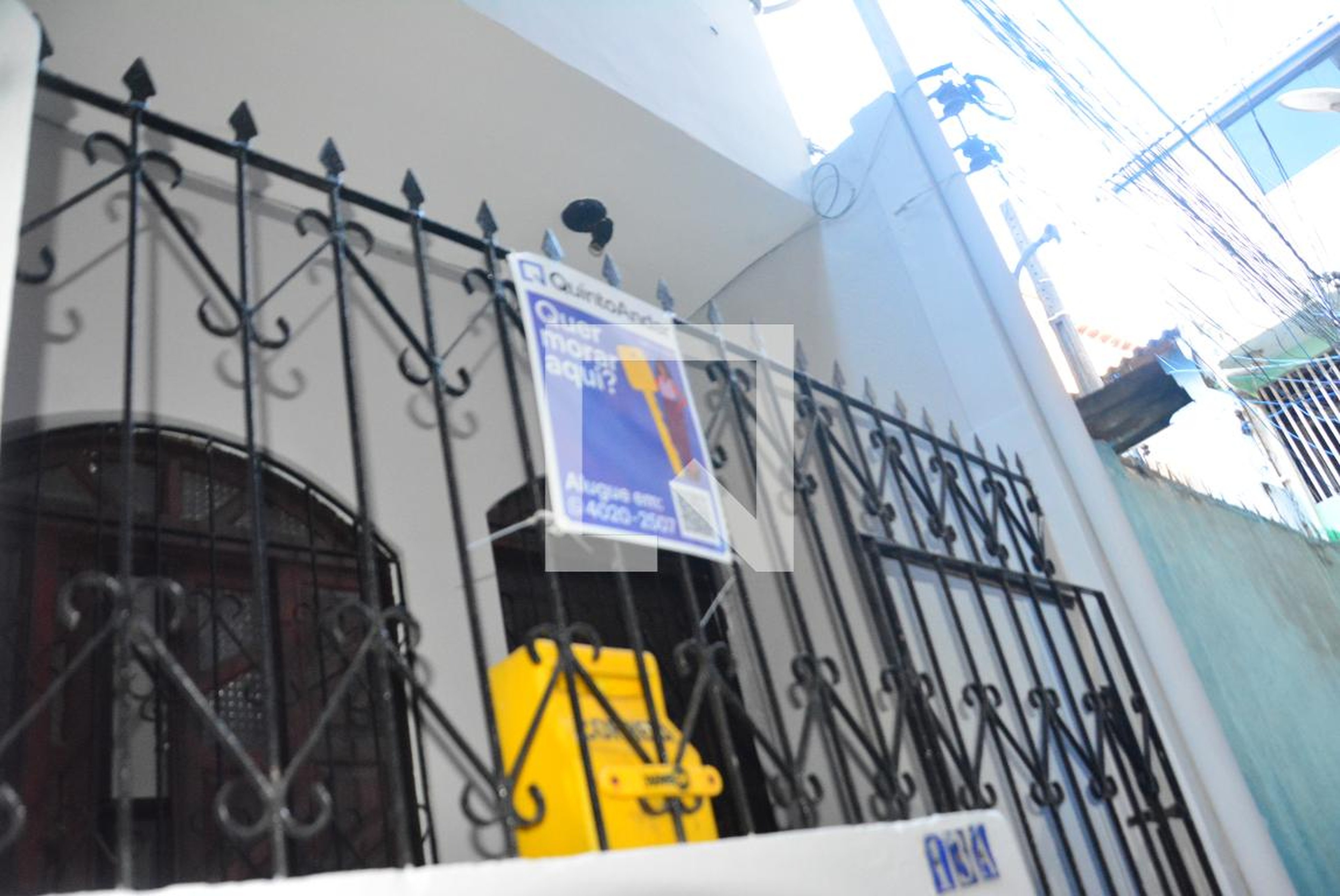 Fachada Condomínio em Rua Álvaro Baqueiro, 13