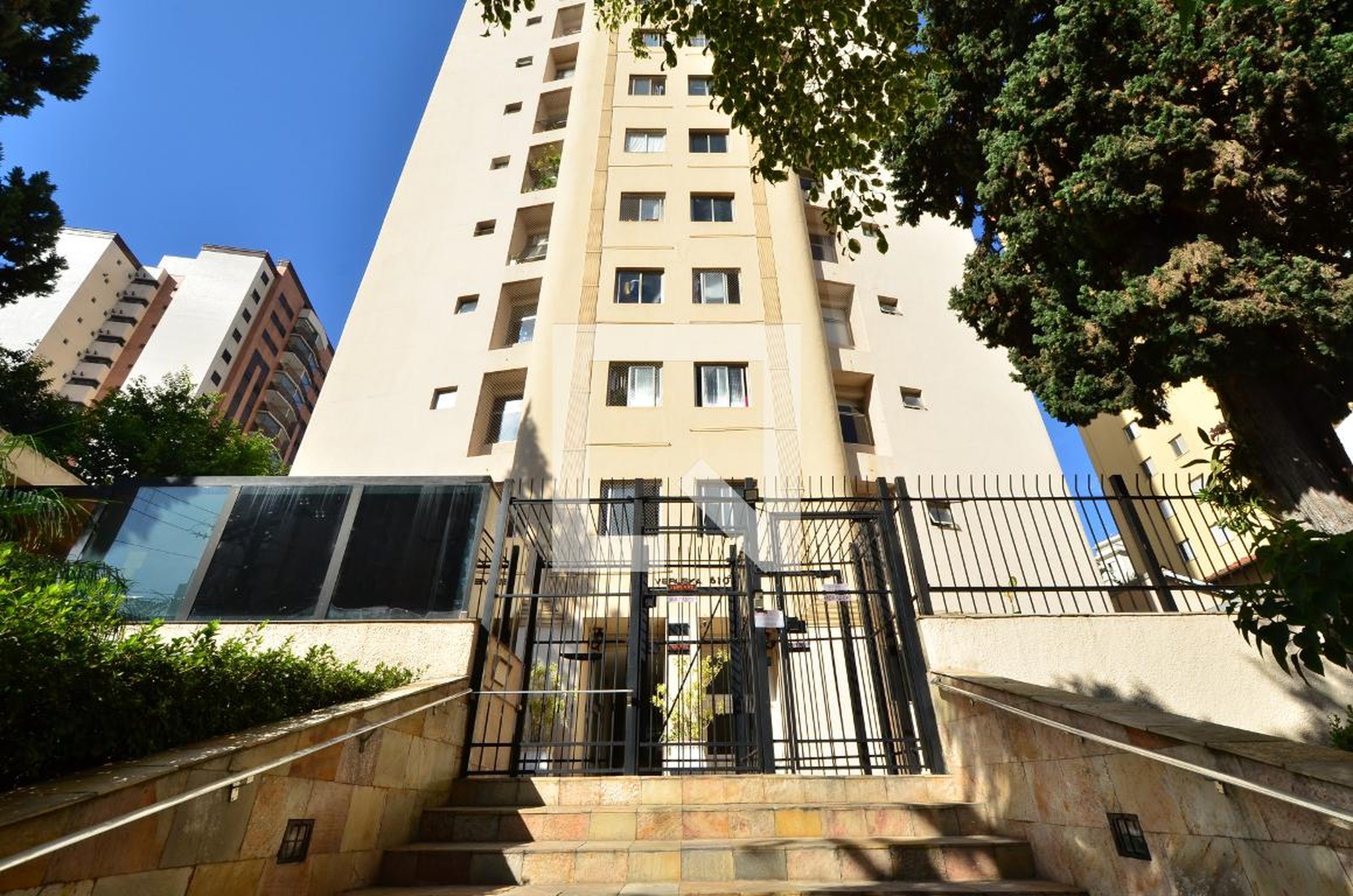 Fachada do Prédio Condomínio Veruska