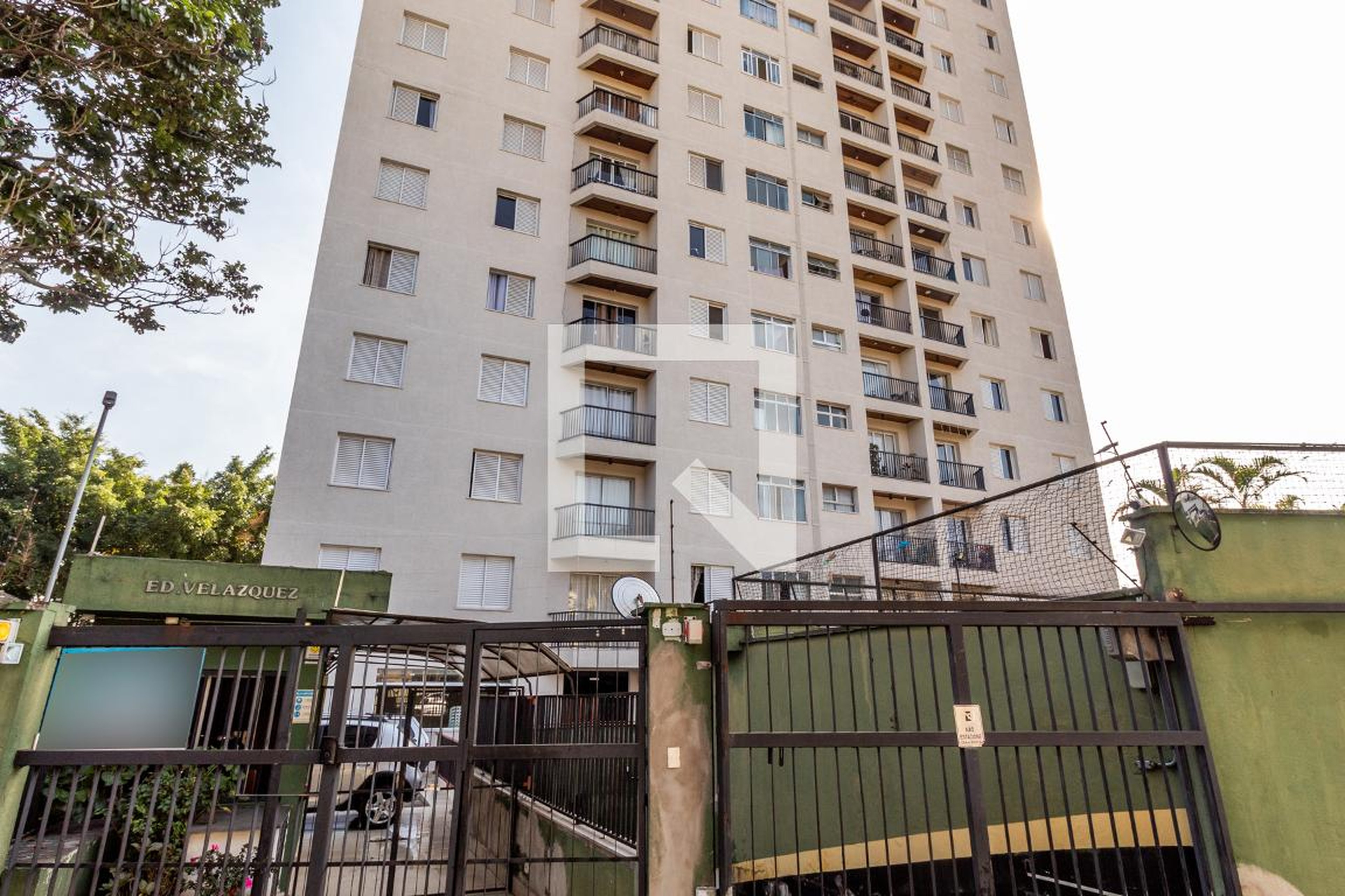 Fachada do Prédio Condomínio Velasquez