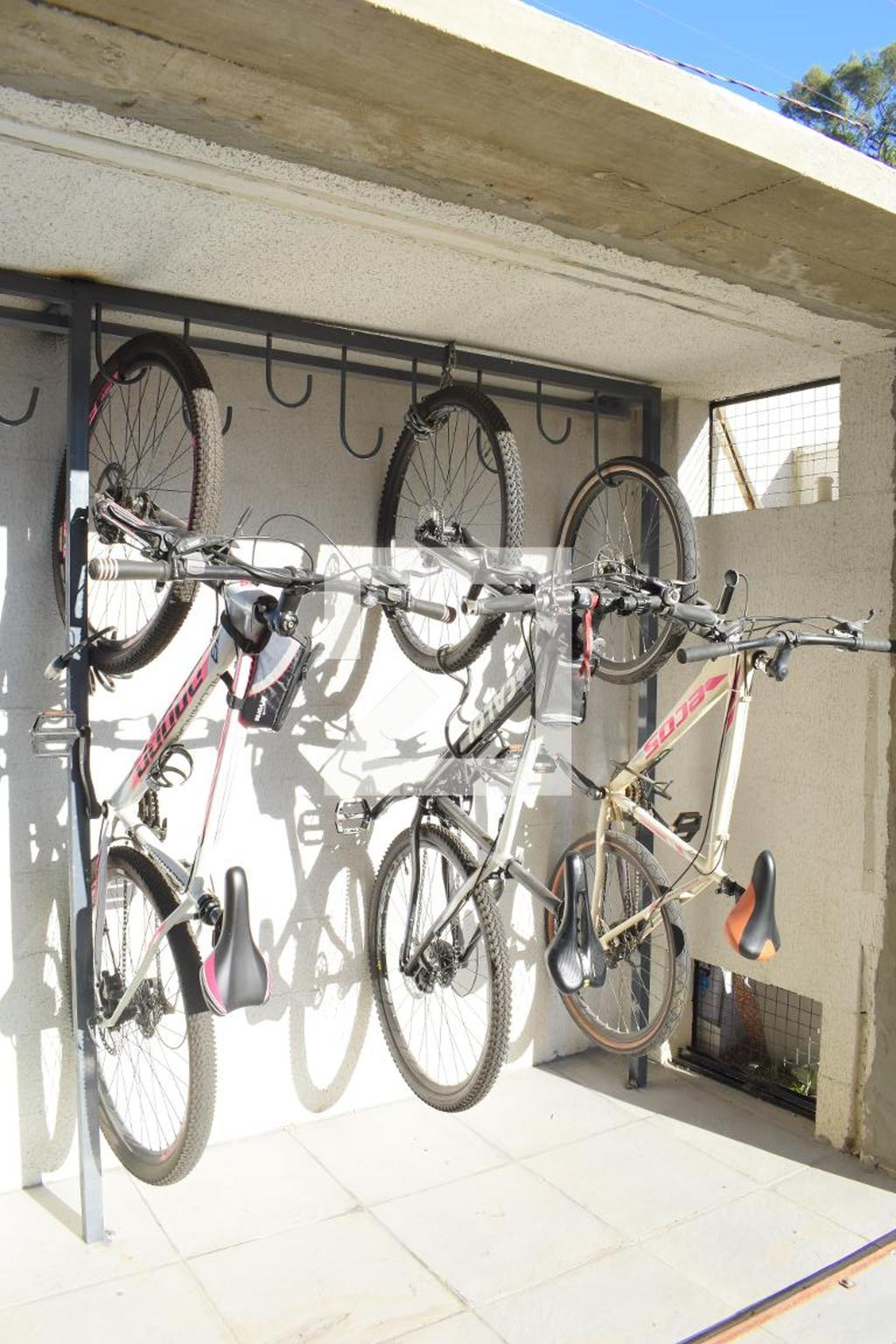 Bicicletário - Plug City Habitat