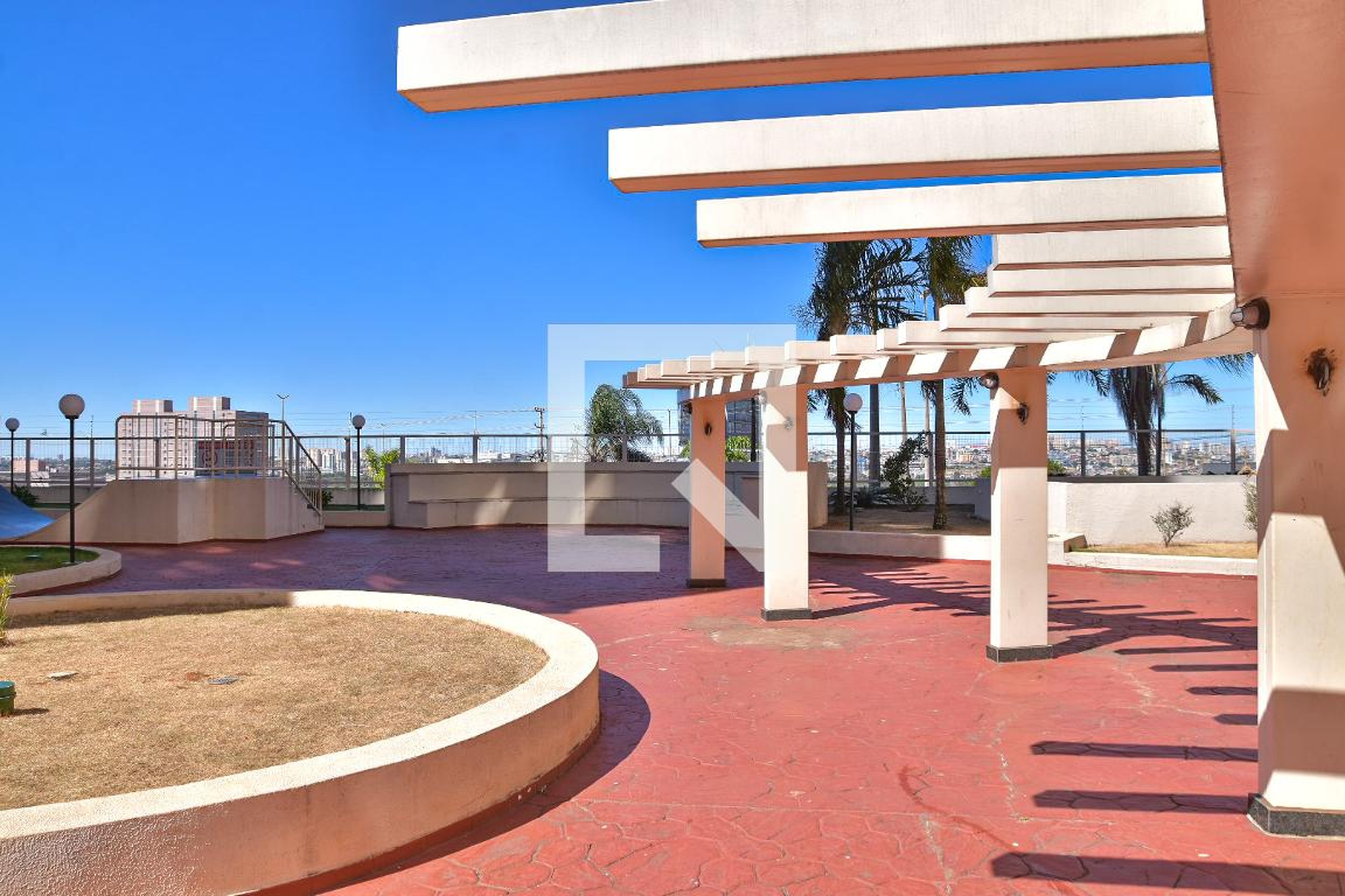 Área Externa - Boulevard dos Ipês