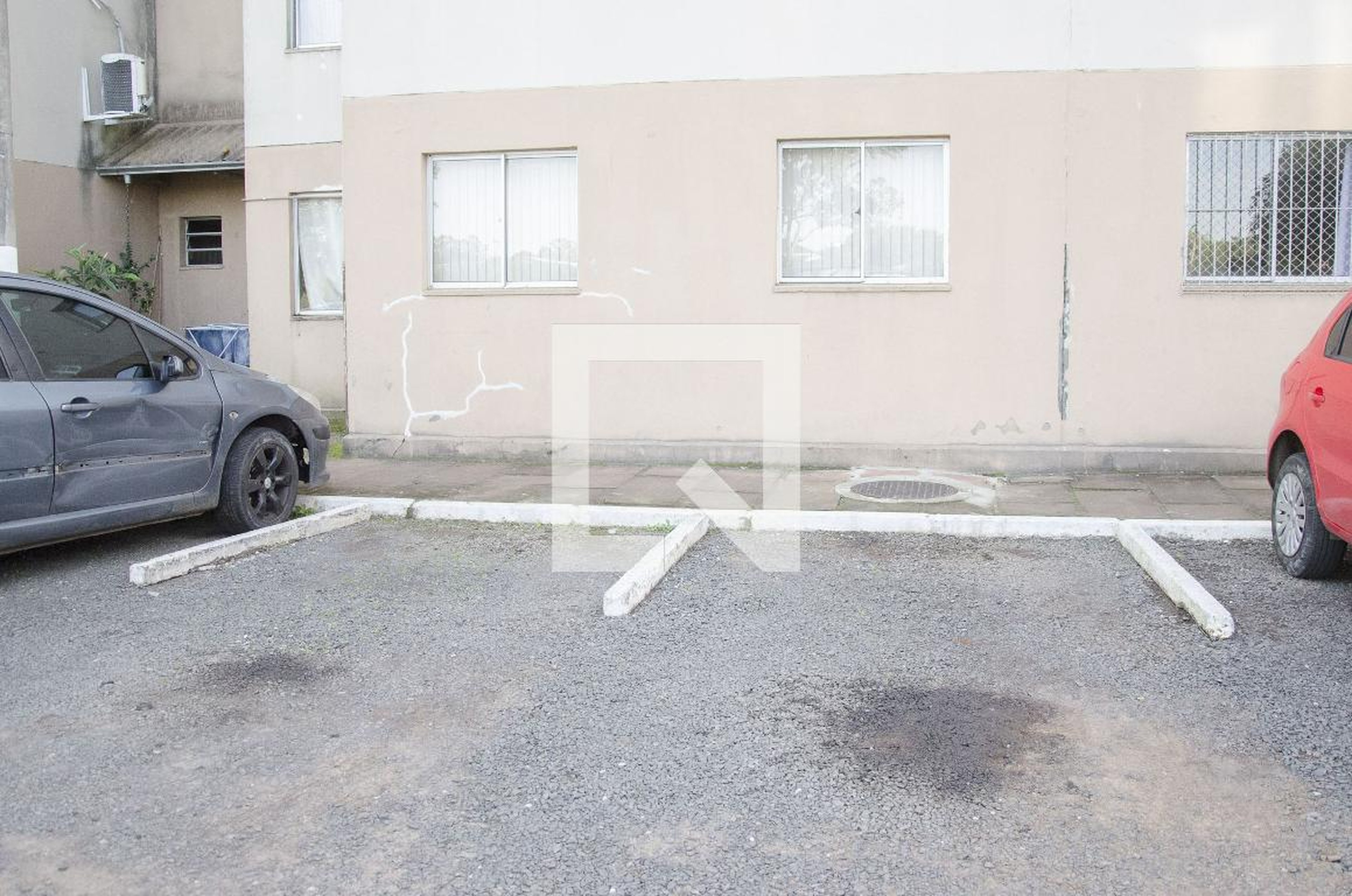 Estacionamento - Porangaba B