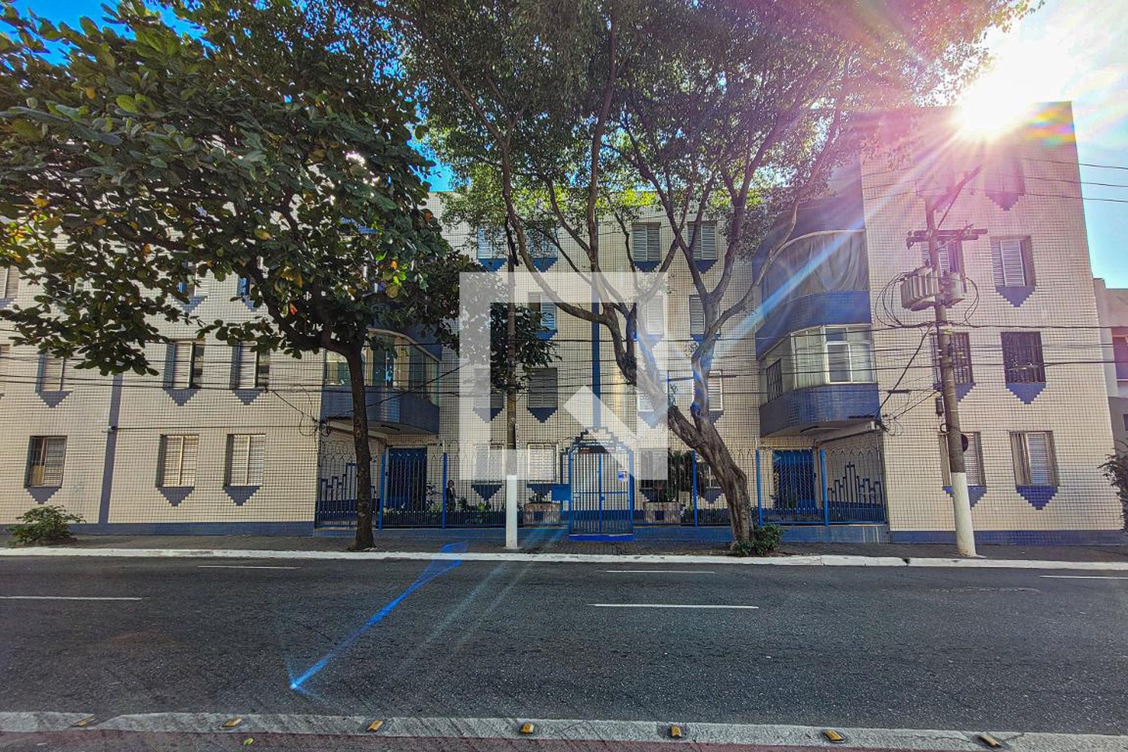 Fachada Condomínio em Rua dos Patriotas, 1122, 11