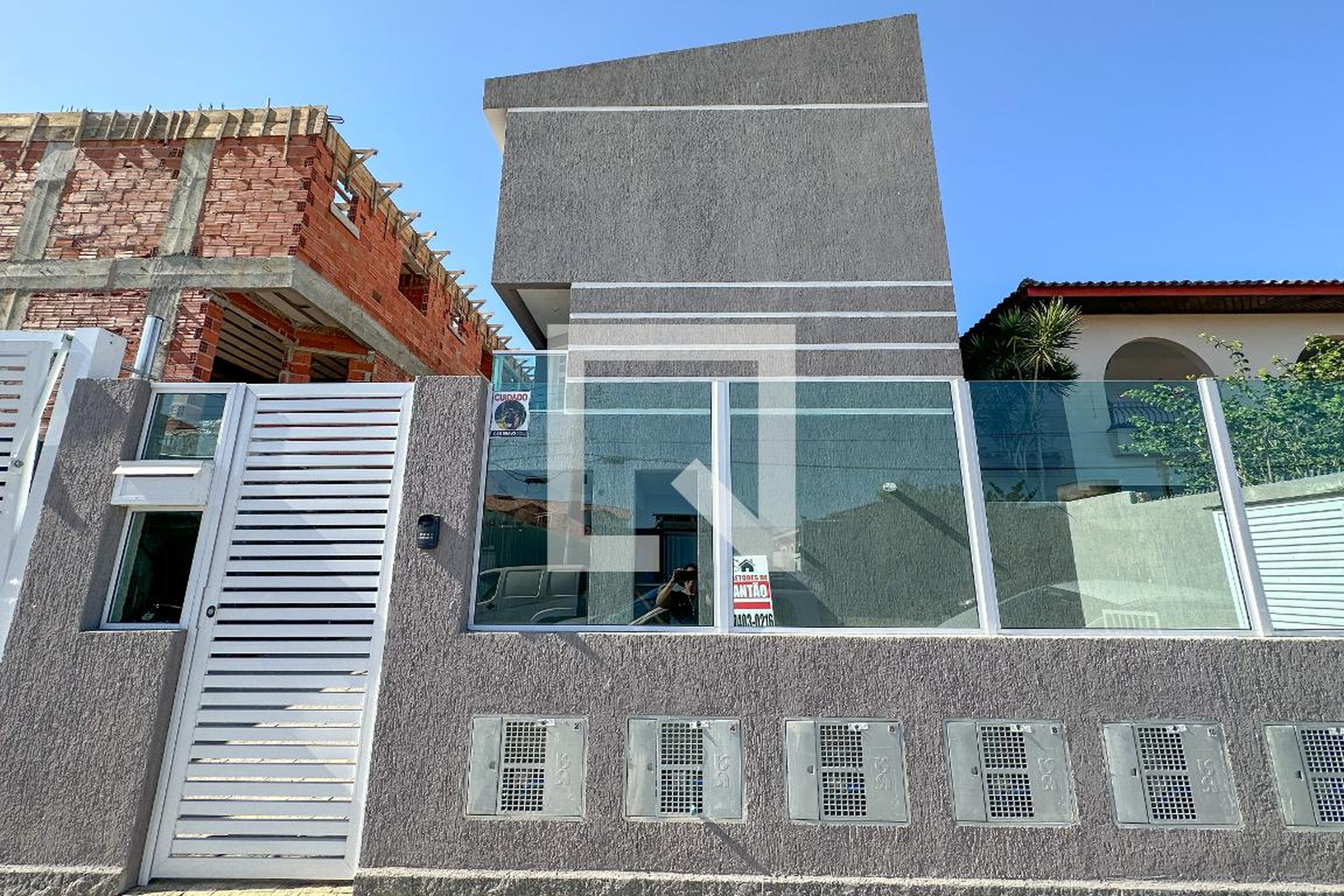 Fachada do Condomínio Condomínio em Rua Luís Laurindo Santana, 63