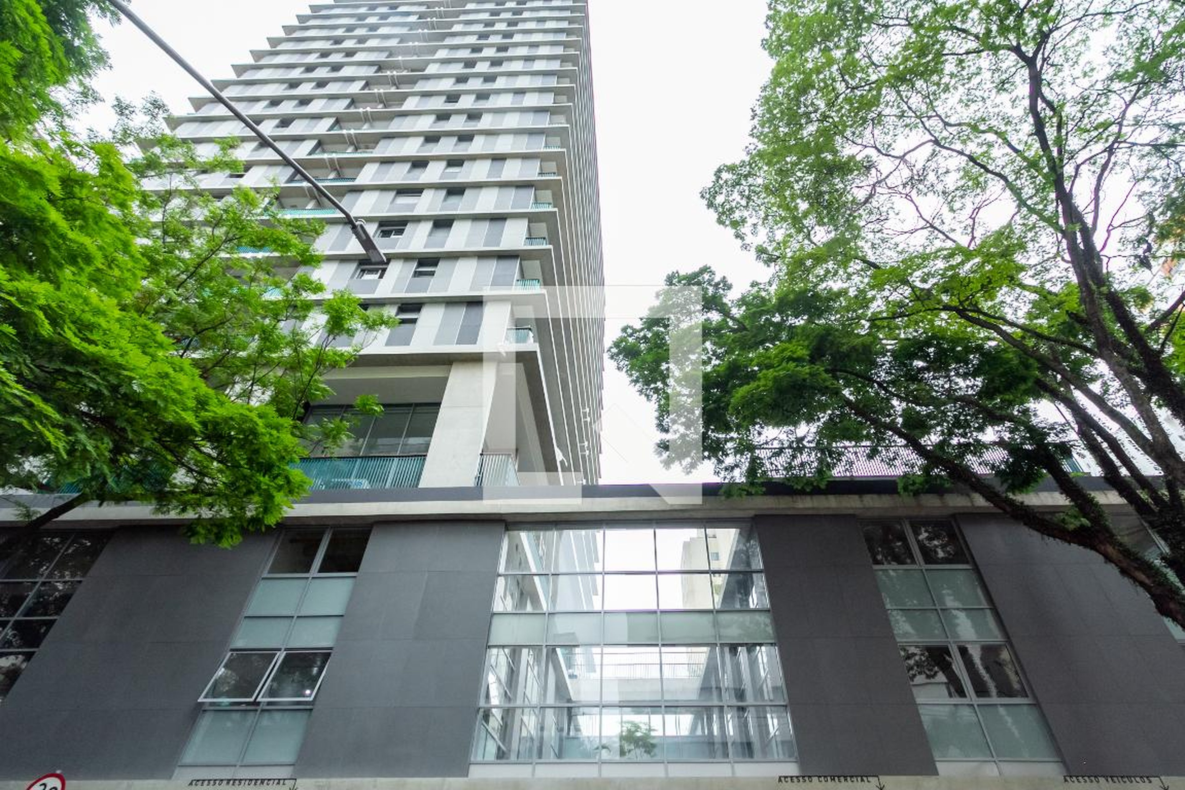 Fachada Condomínio em Rua Pintassilgo, 425