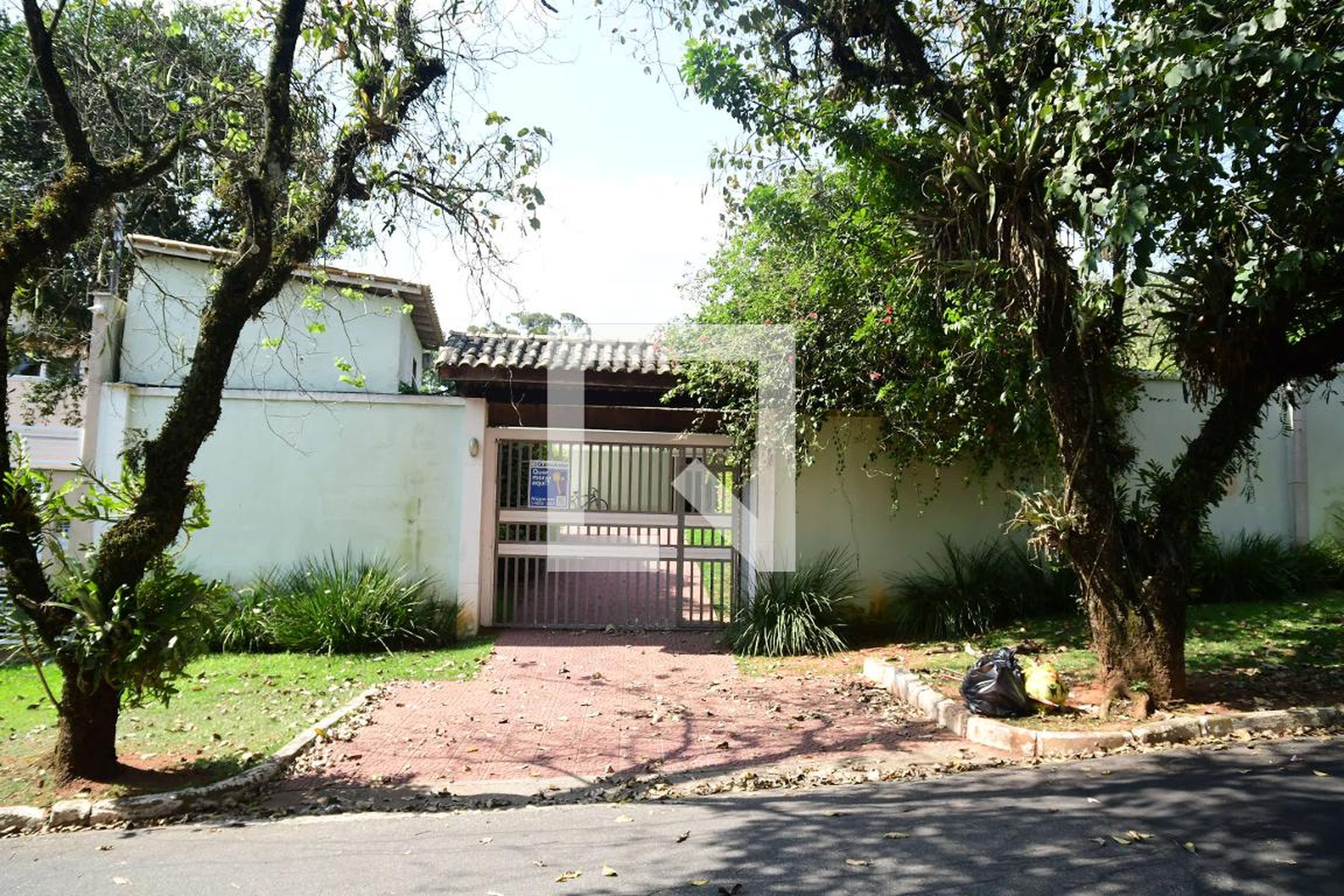 Fachada Condomínio em Rua Babilônia, 210