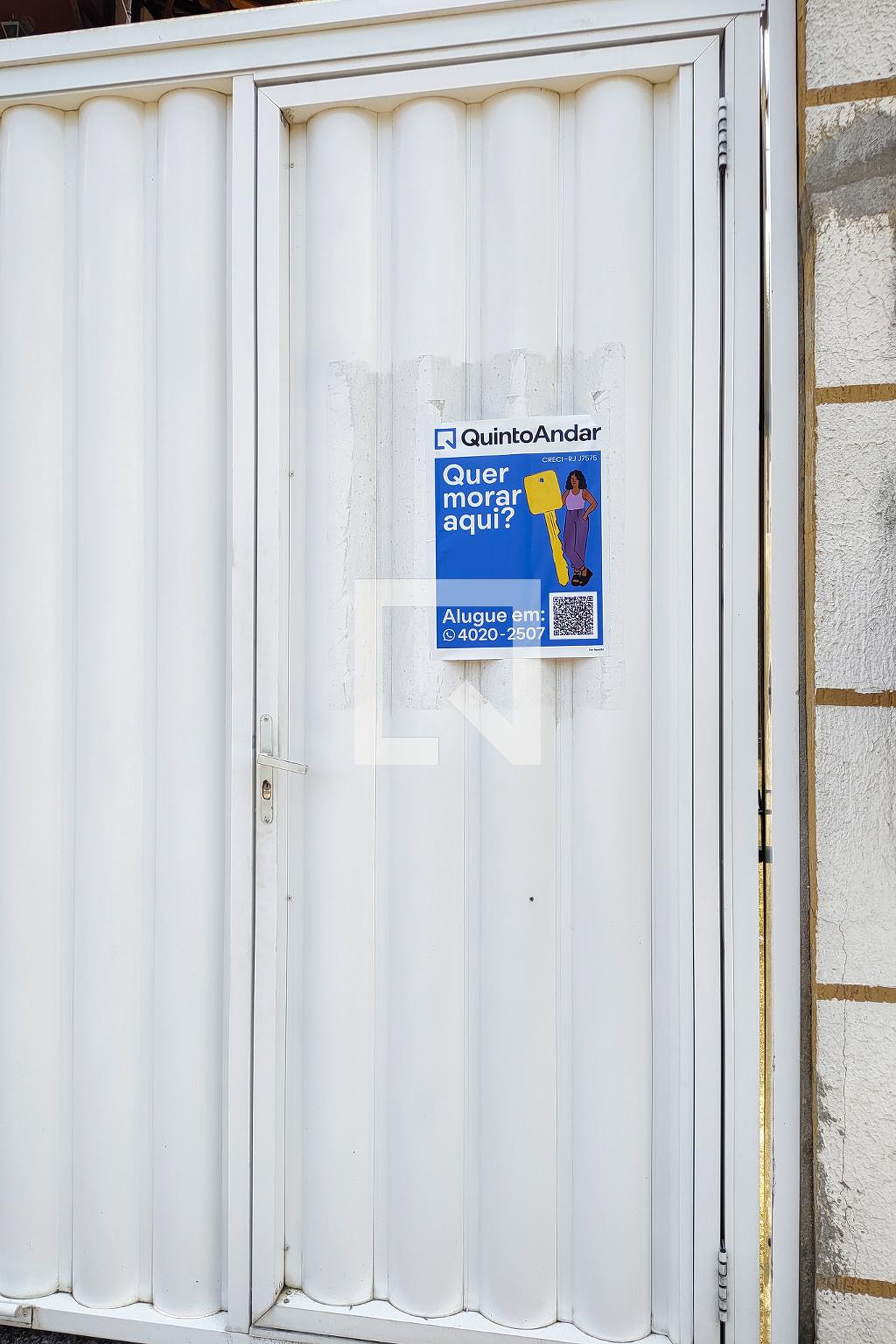 Fachada do condomínio Condomínio em Rua Jaime de Figueiredo, 41