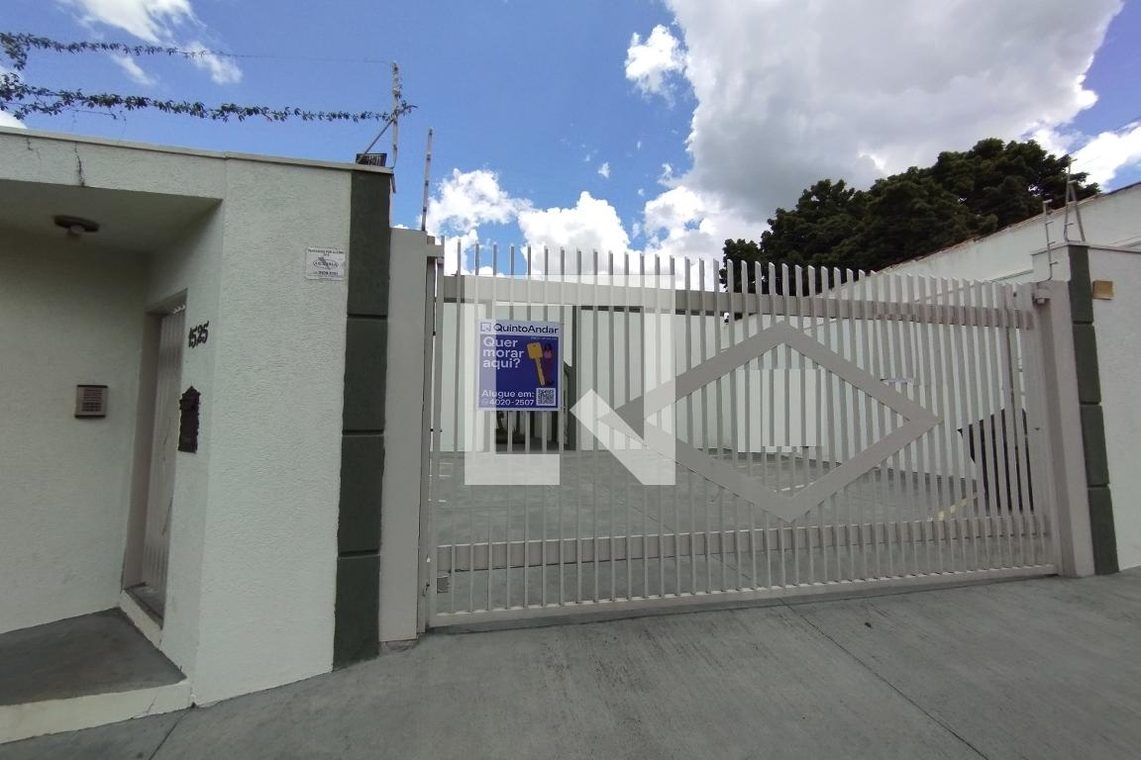 Fachada Condomínio em Rua Capitão Pereira Lago, 1525