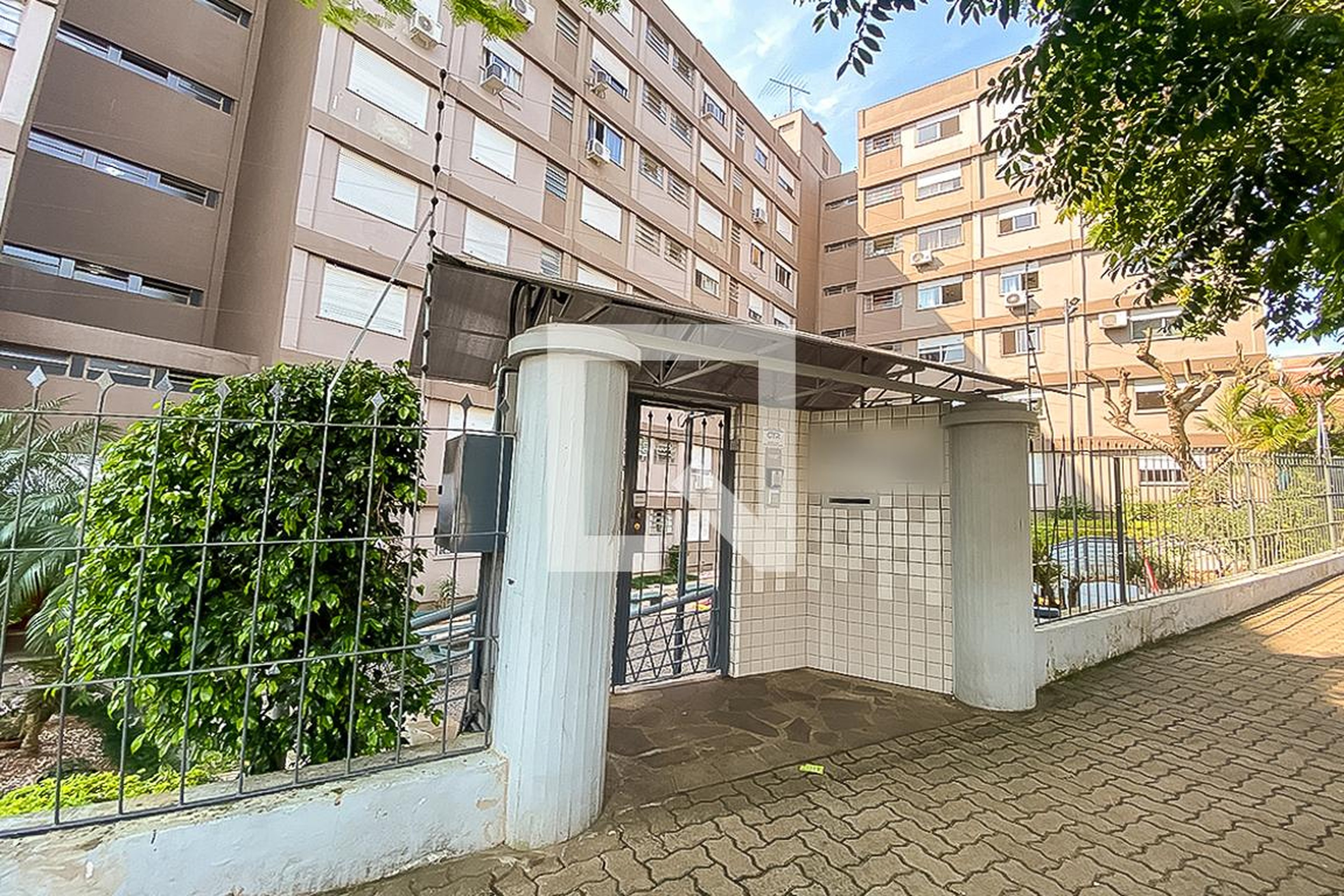 Fachada Condomínio em Rua Bento Gonçalves, 495