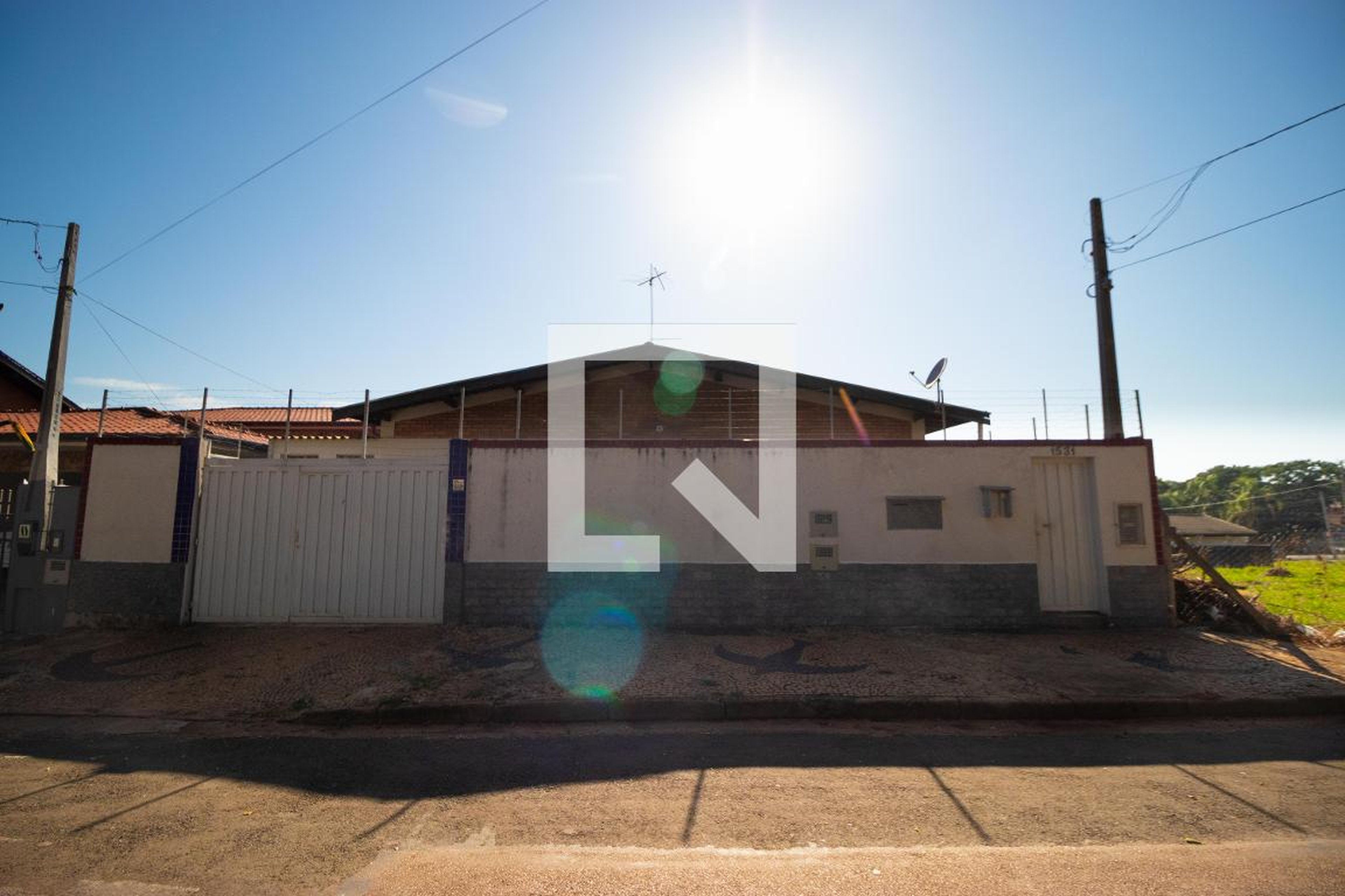 Fachada Condomínio em Rua Doutor Shigeo Mori, 1531