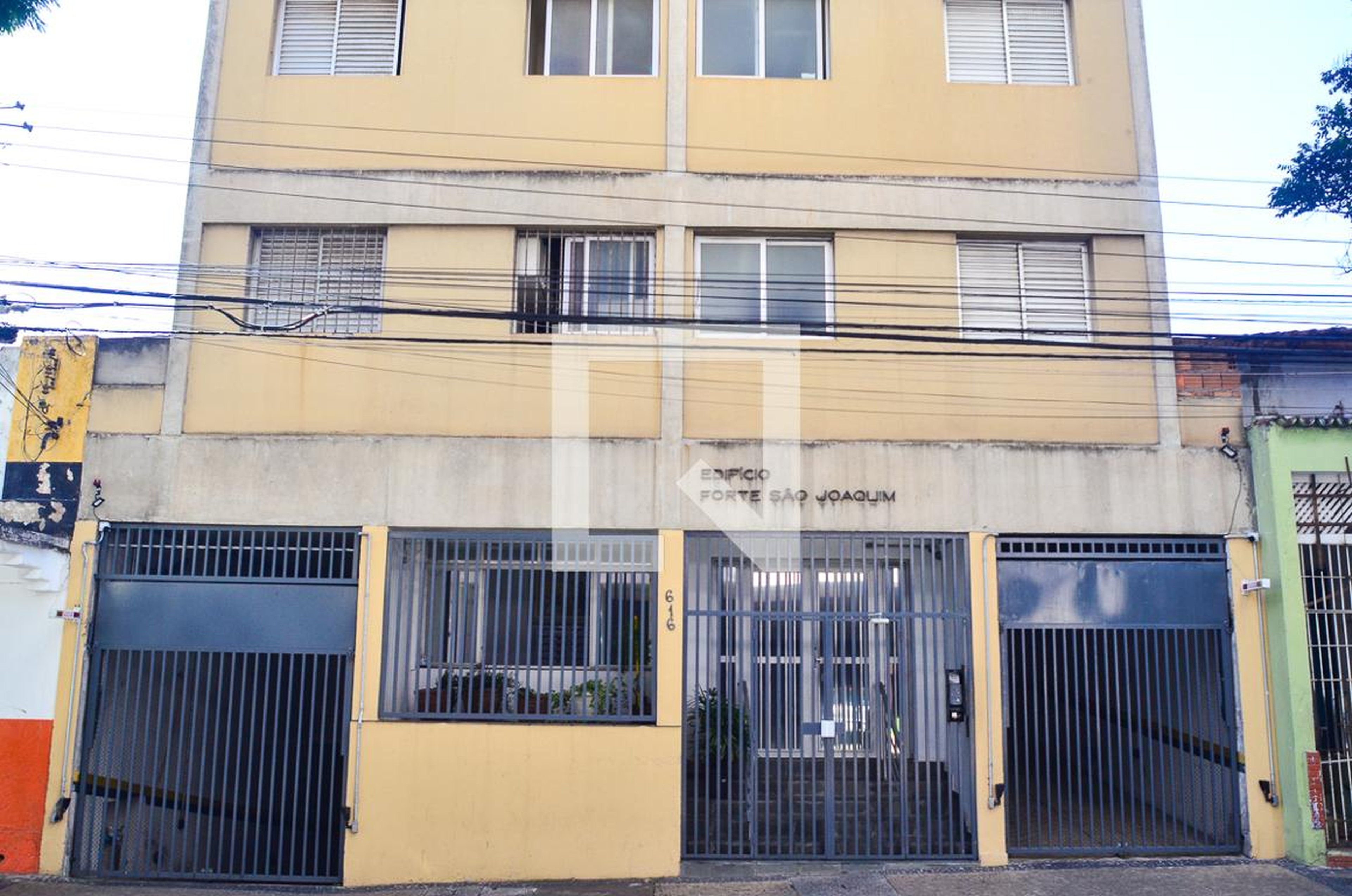 Fachada Condomínio em Rua Saldanha Marinho, 416