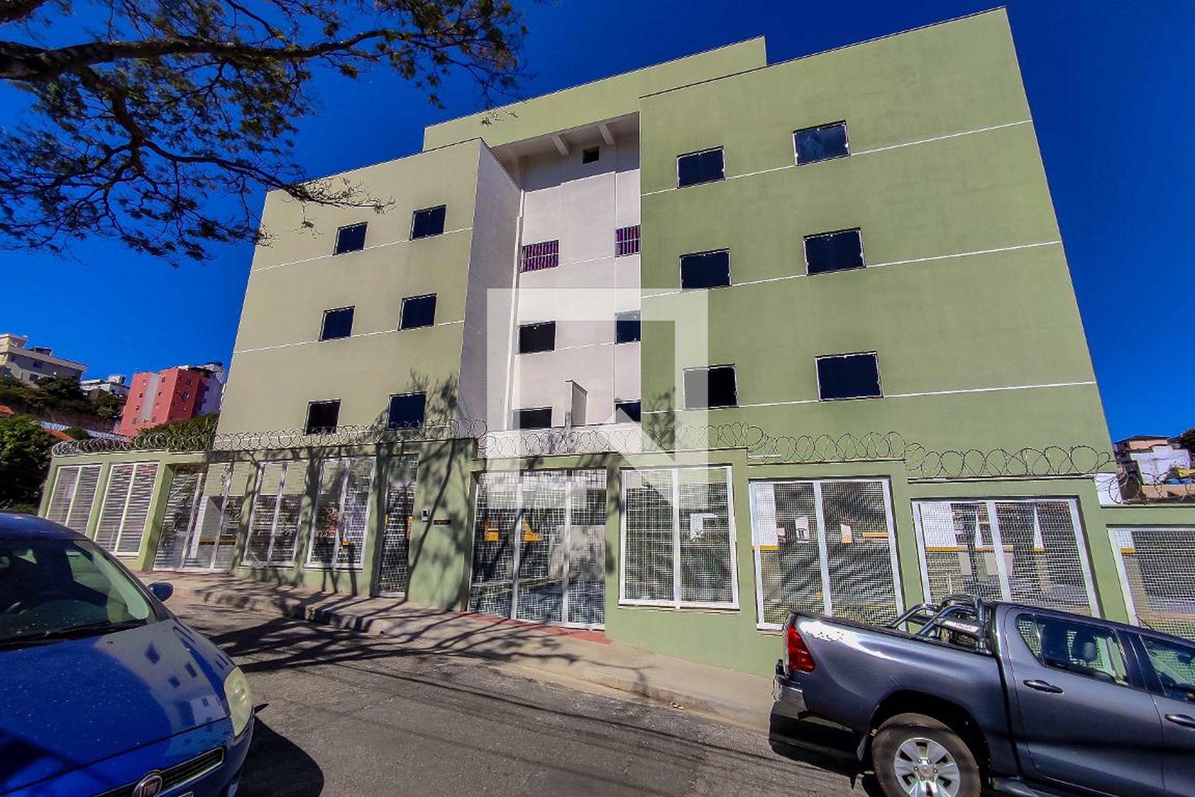 Fachada Condomínio em Rua Todos Os Santos, 250