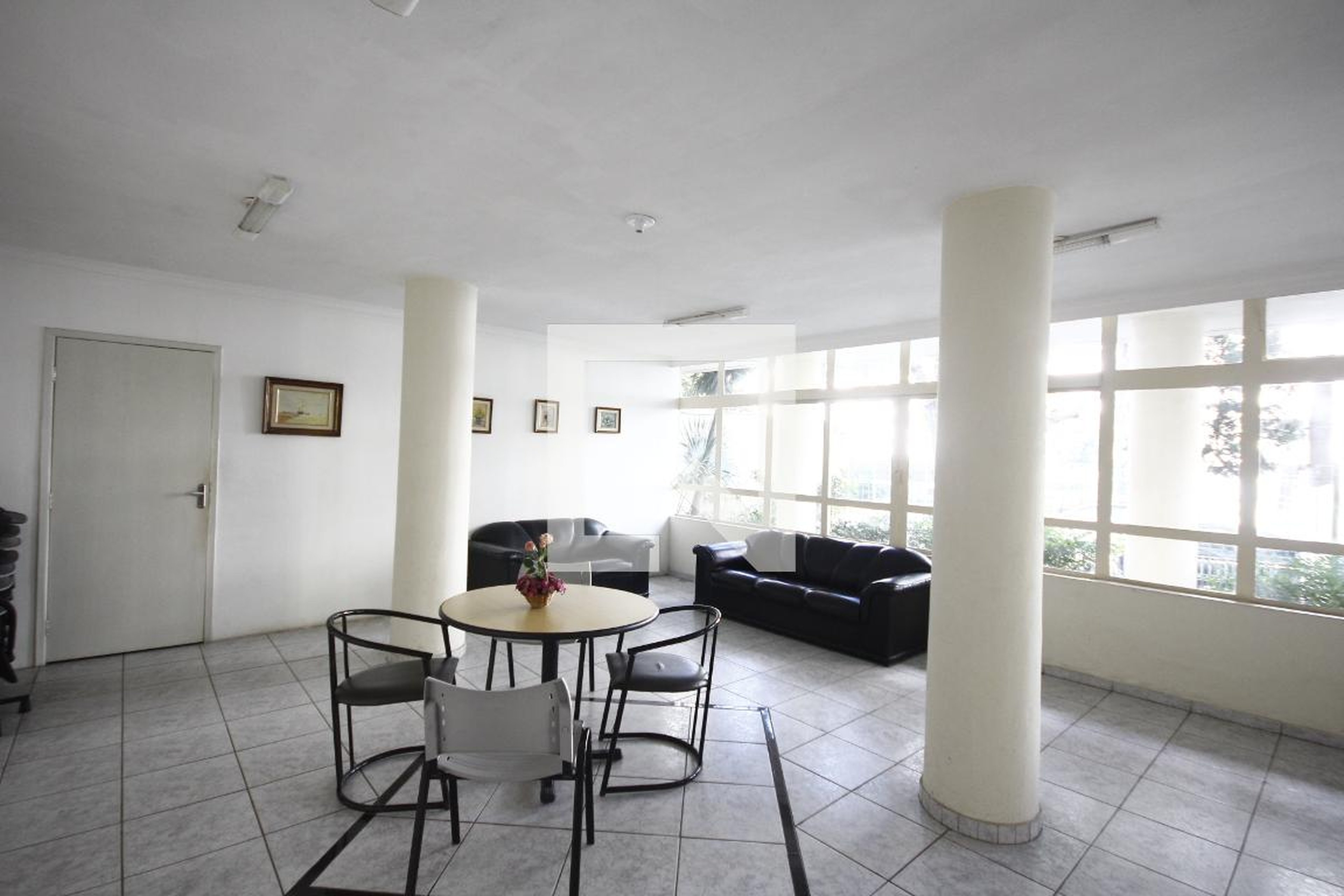 Salão de Festas - Pirapitingui