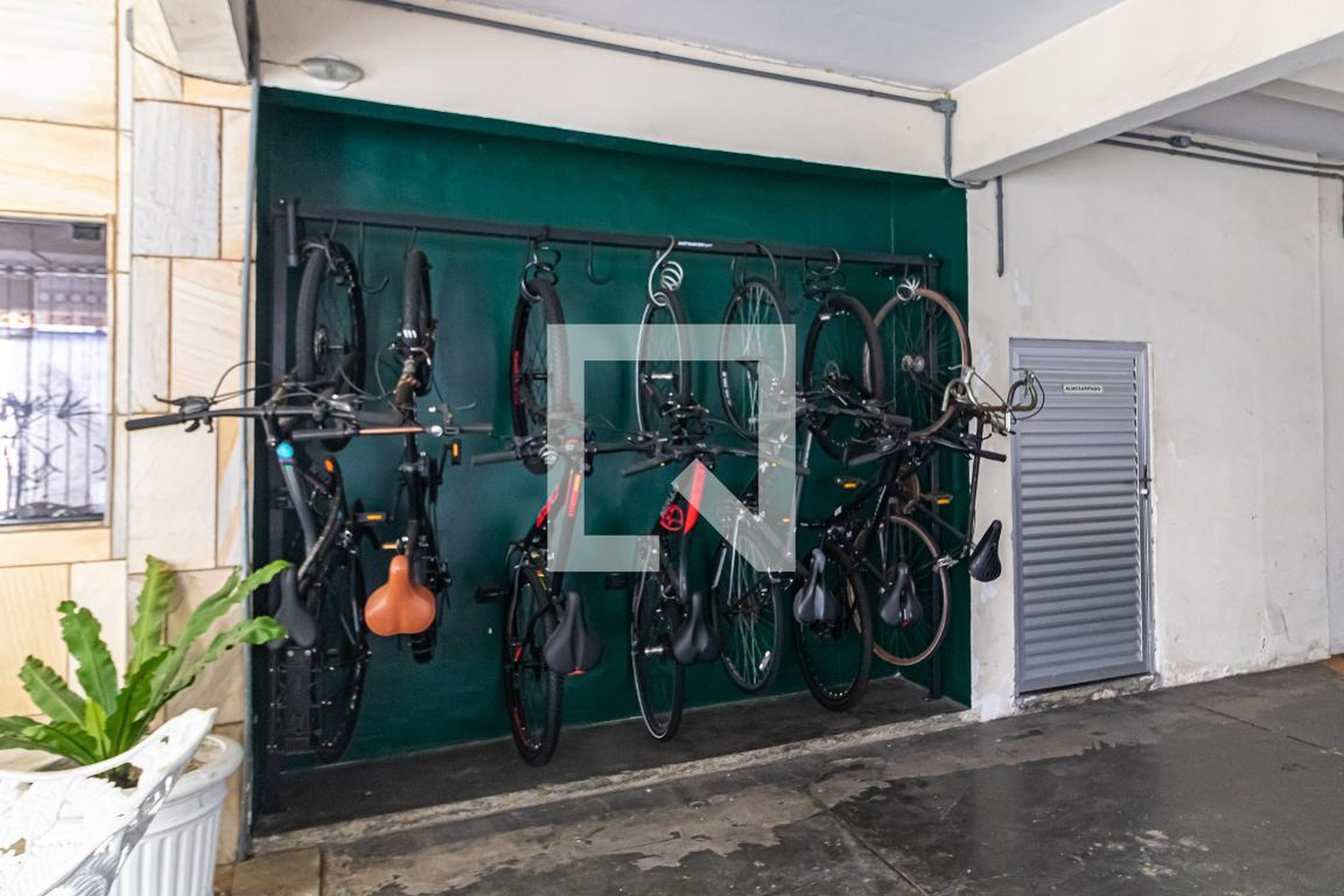 Bicicletário - Edifício Pedra Azul