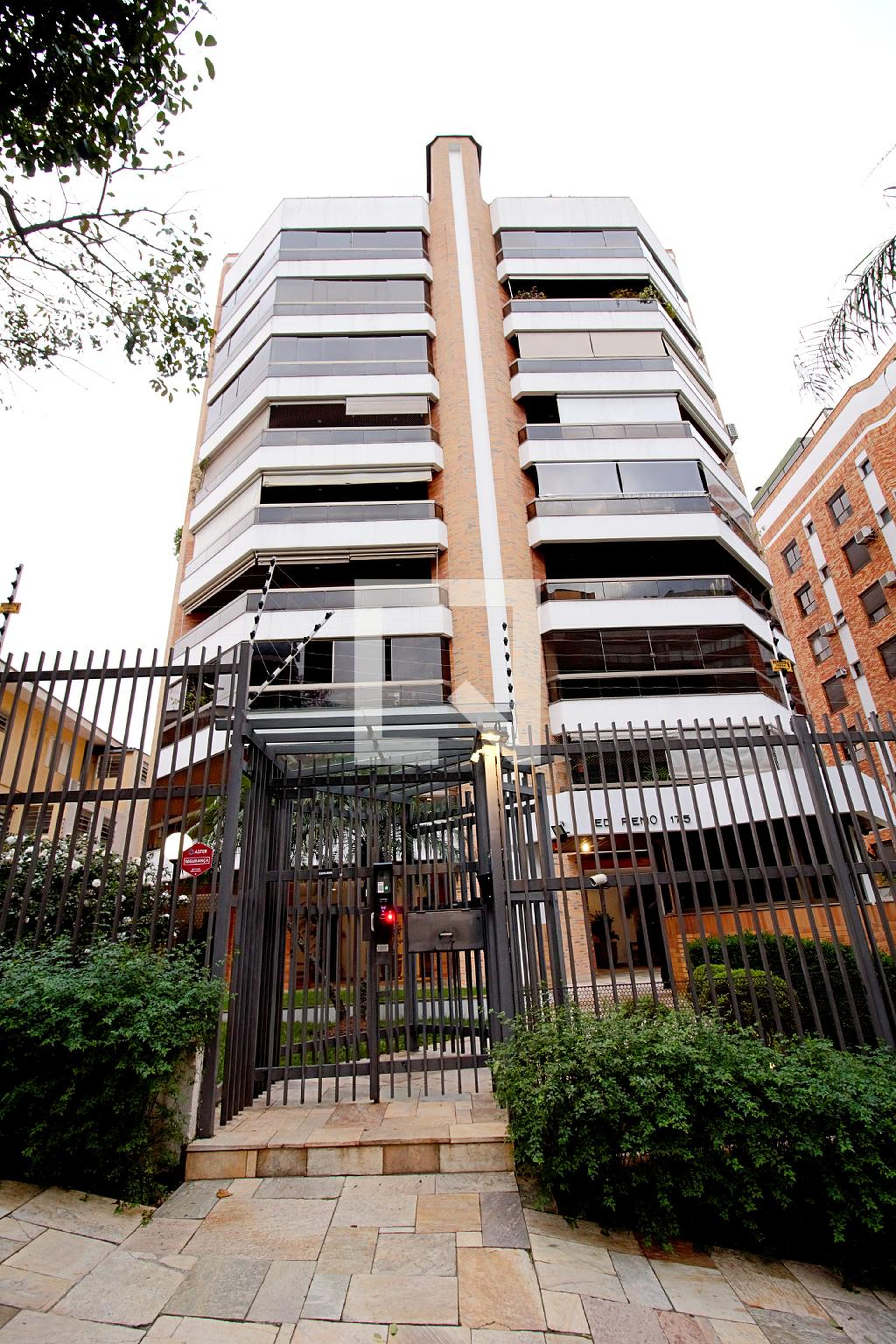 Fachada Condomínio Reno