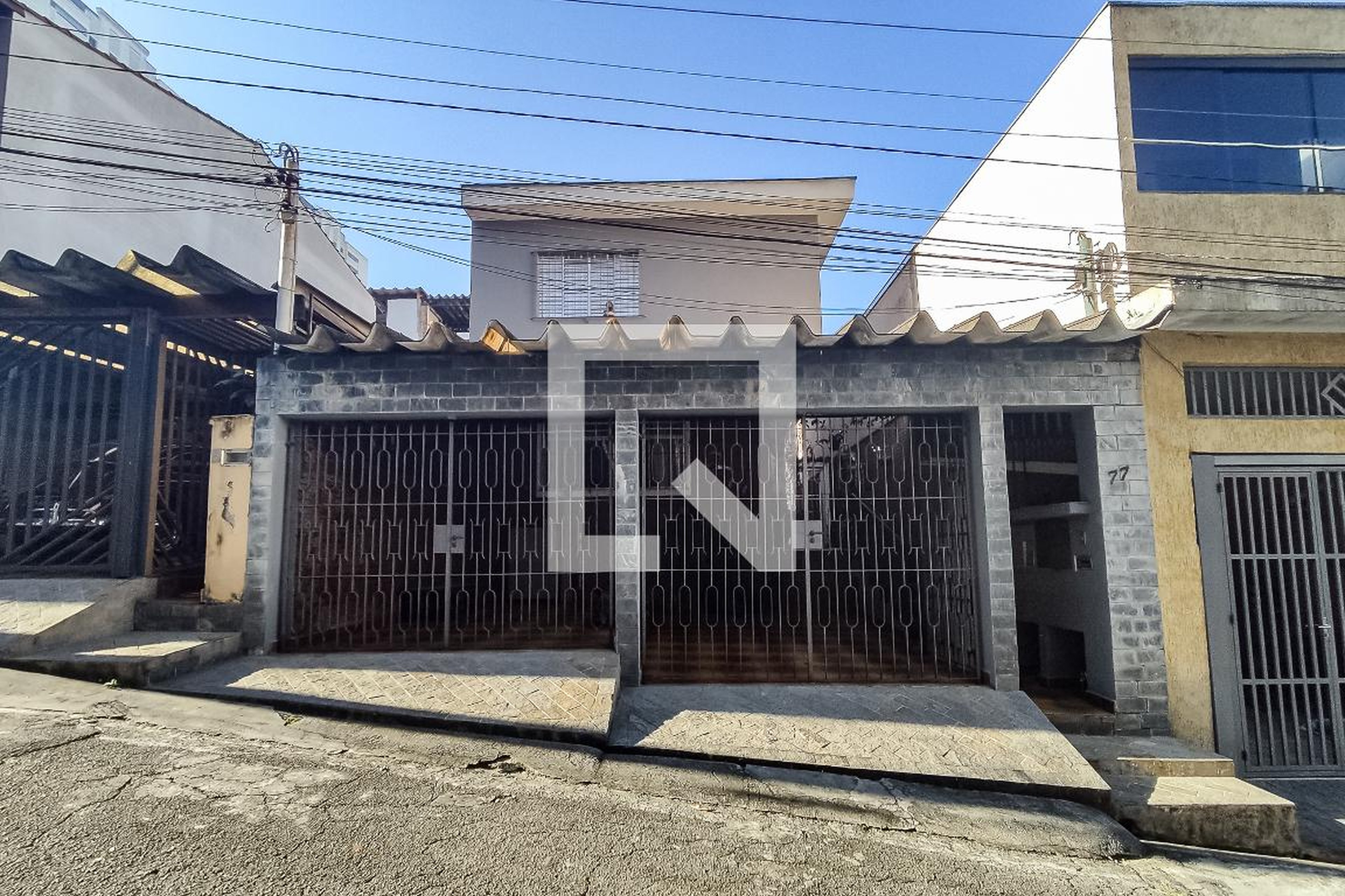 Fachada Condomínio em Travessa José Paulo Cardoso Silva, 77