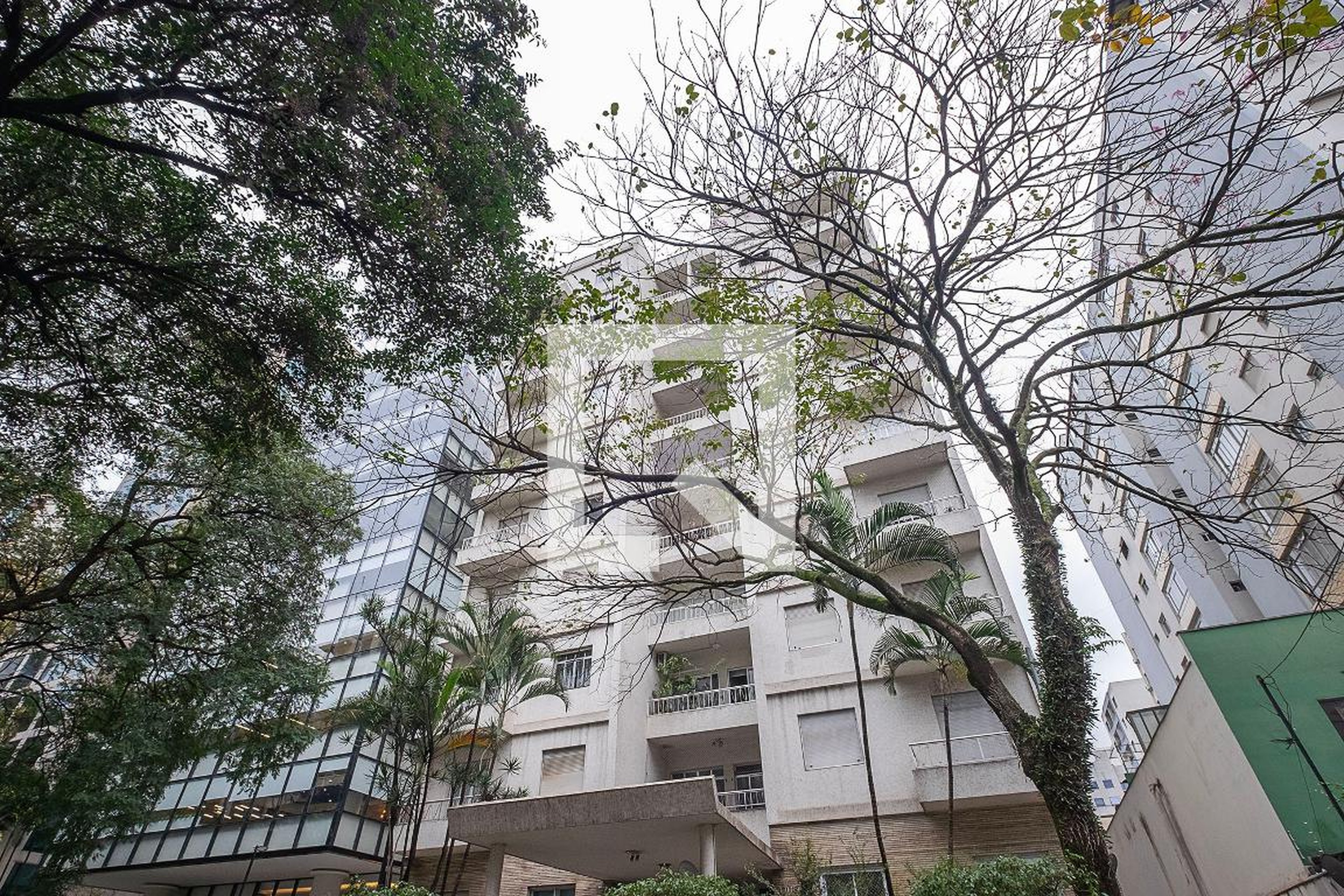 Fachada Condomínio Pirâmides