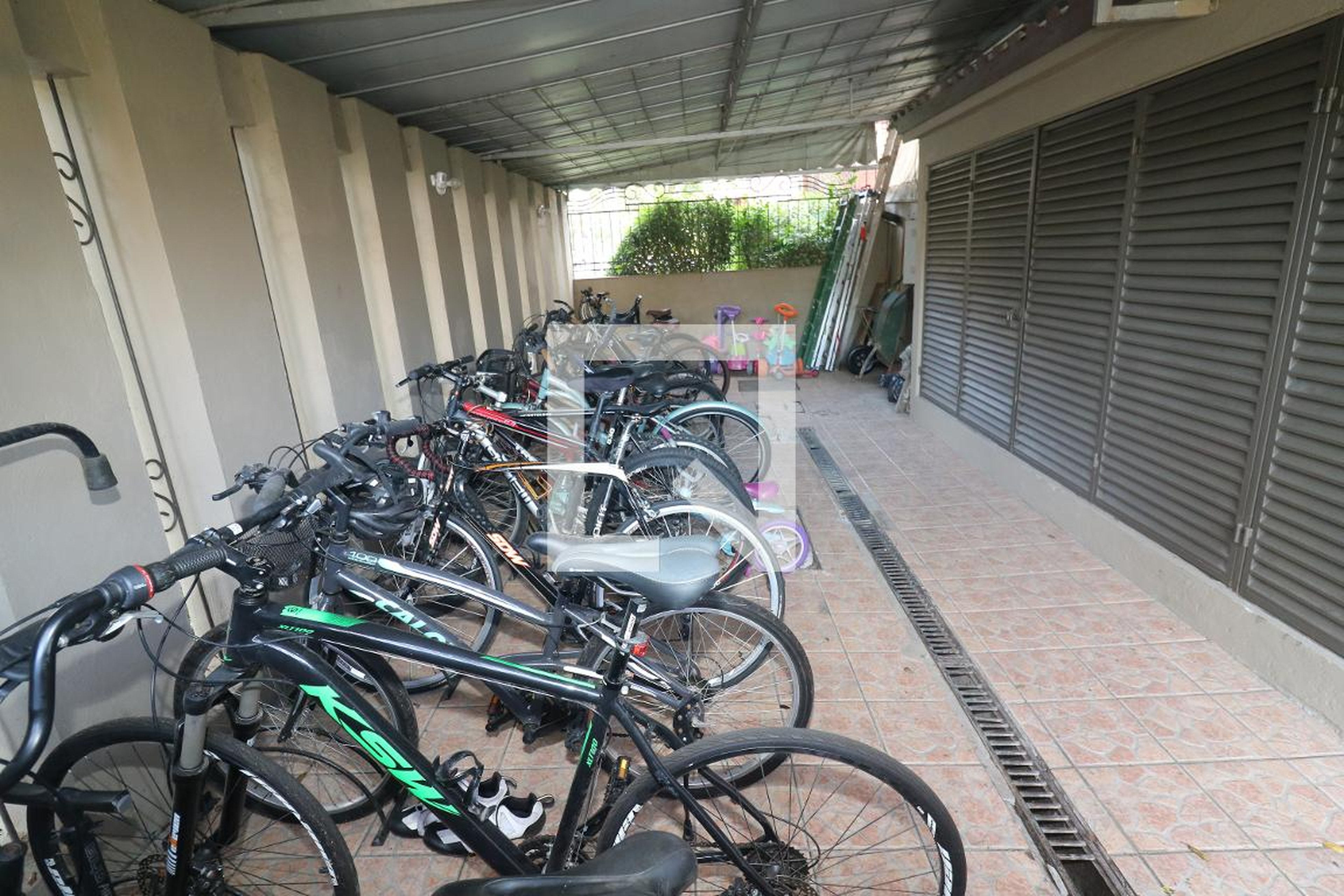 Bicicletário - Village Sweet House