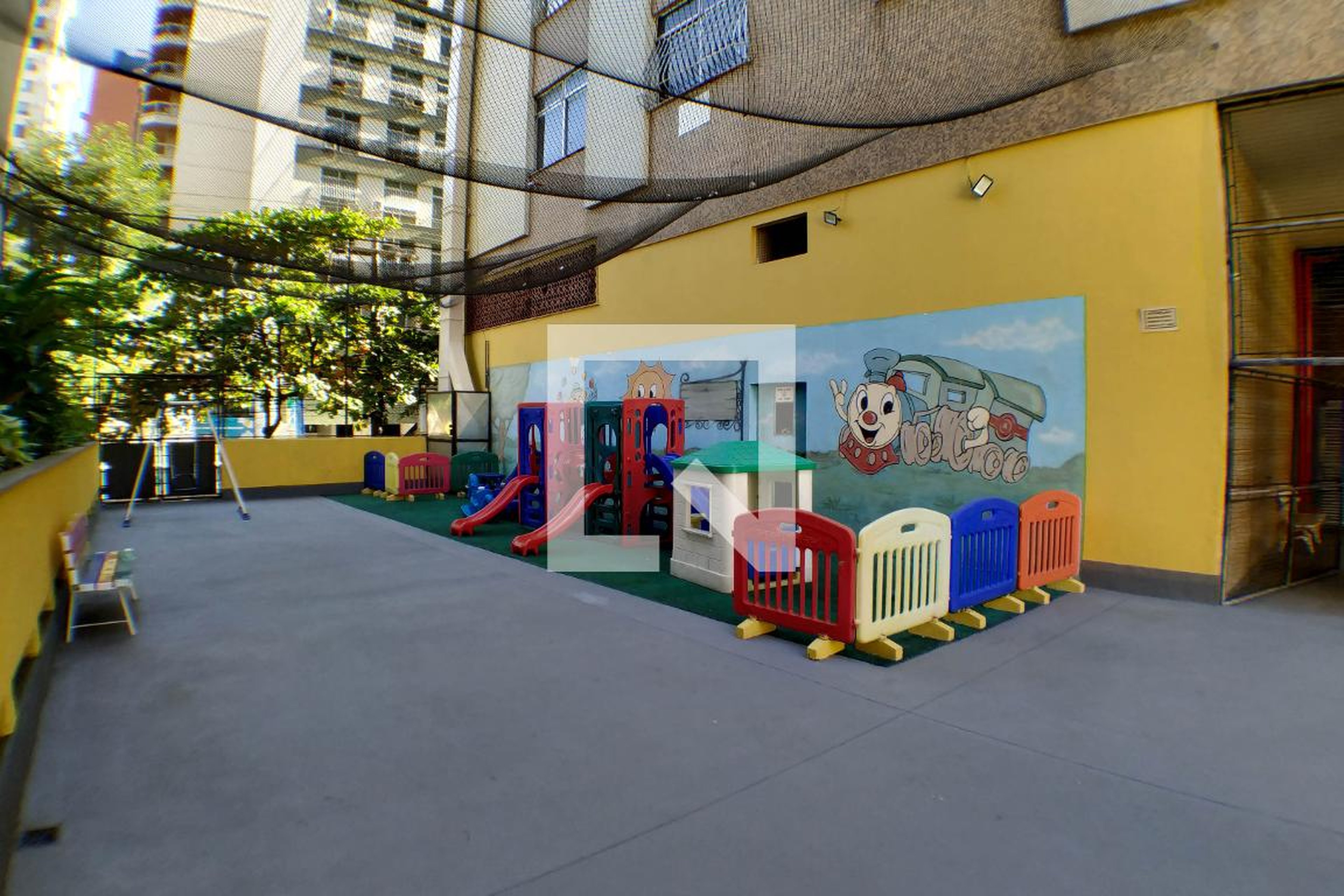 Parquinho - Edifício Portobelo