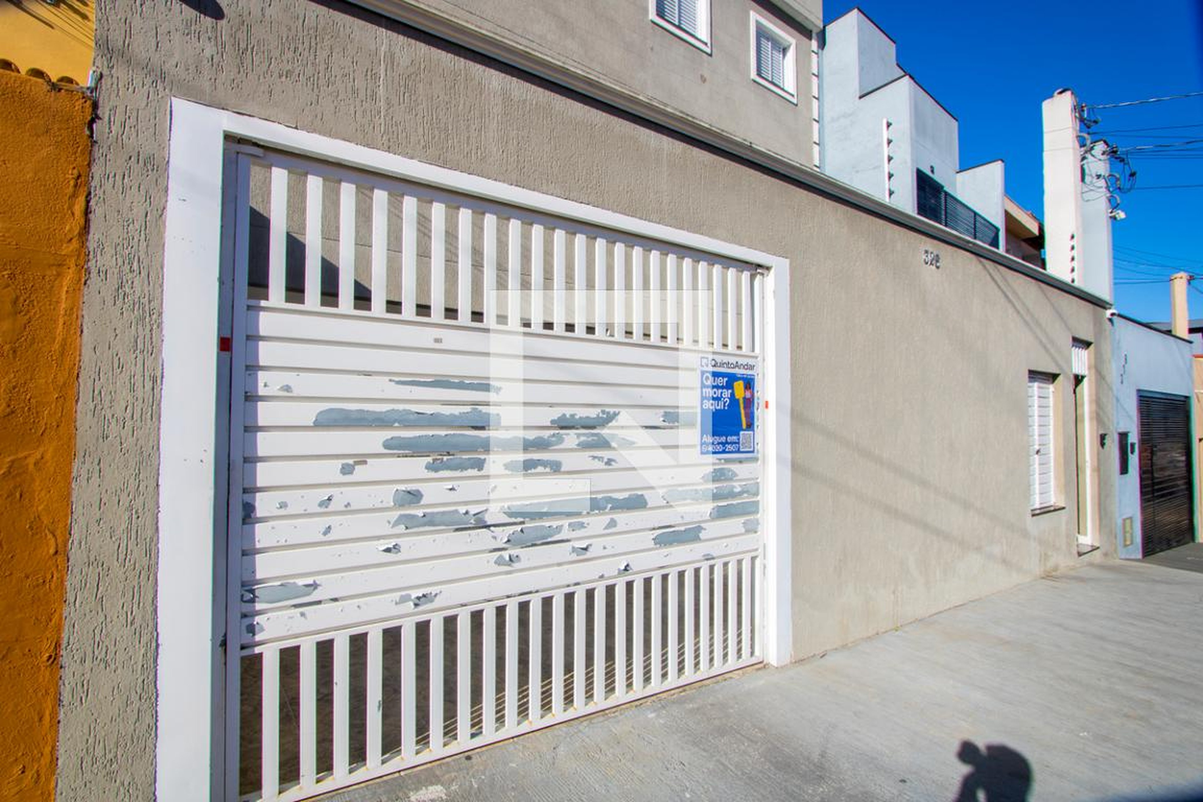 Fachada Condomínio em Rua Franco da Rocha, 236